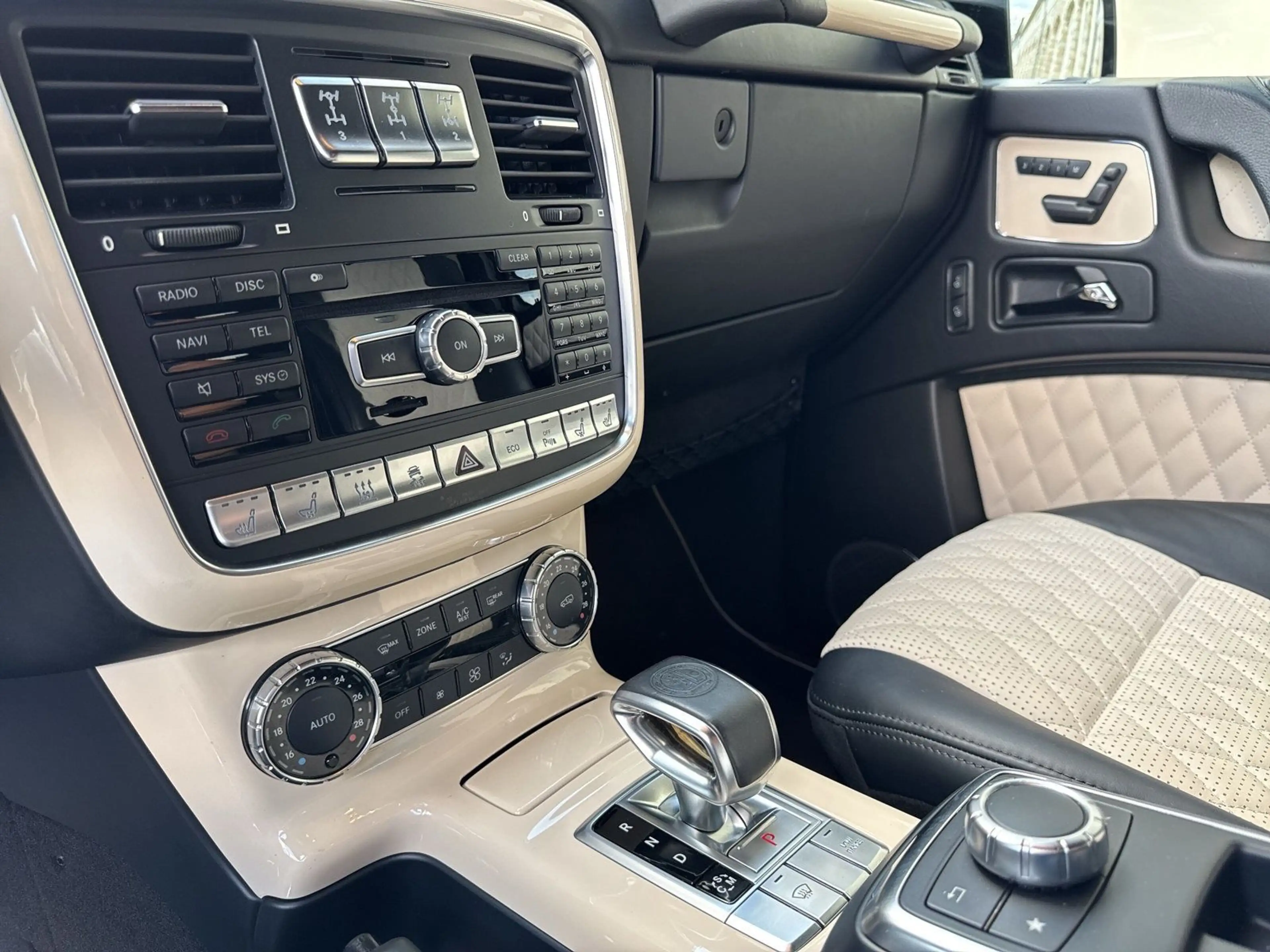 Mercedes-Benz G 63 AMG G Station G 63 AMG / 49.711 Km — photo 12