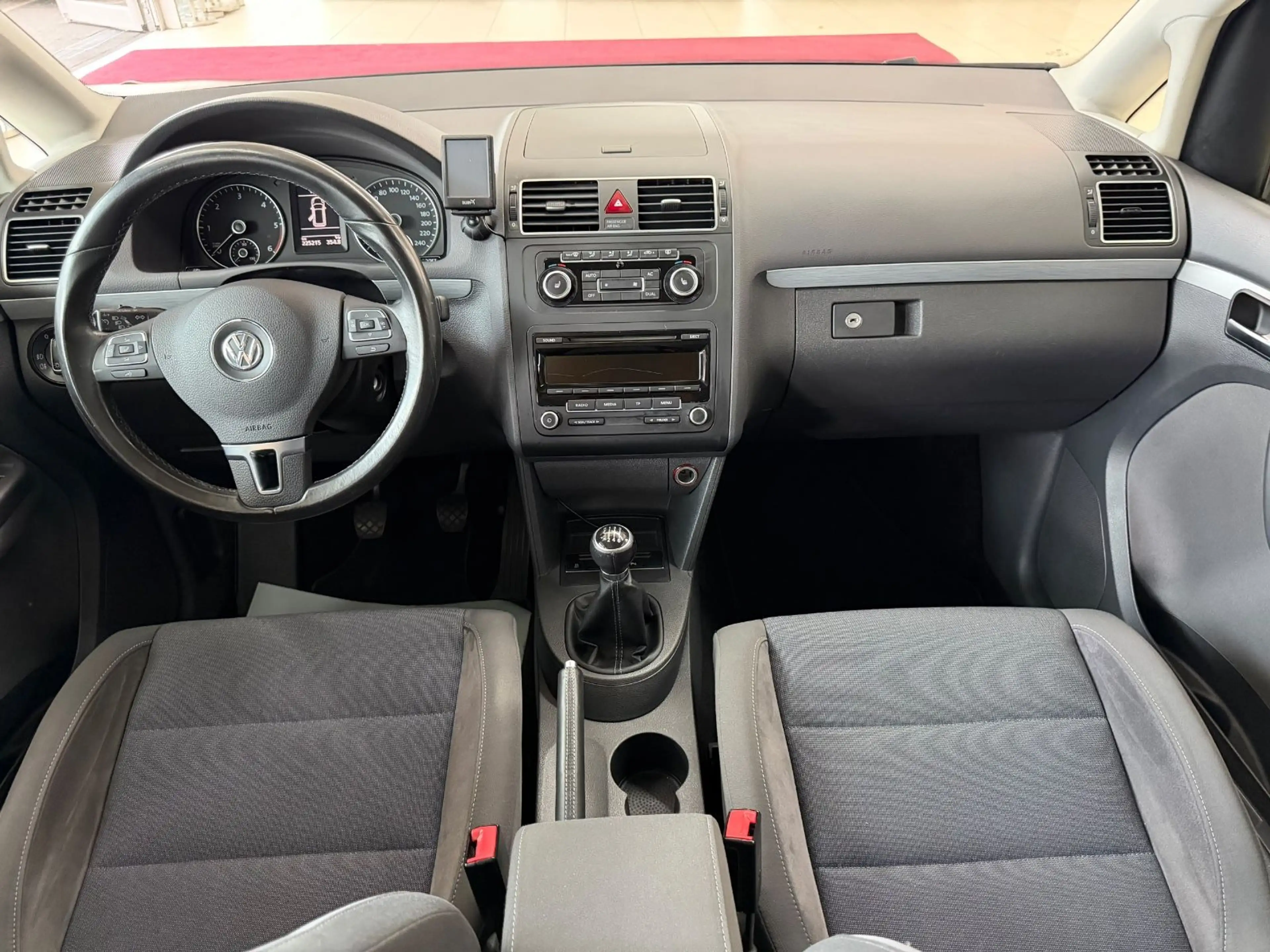 Volkswagen Touran Style 7-Sitzer — photo 8