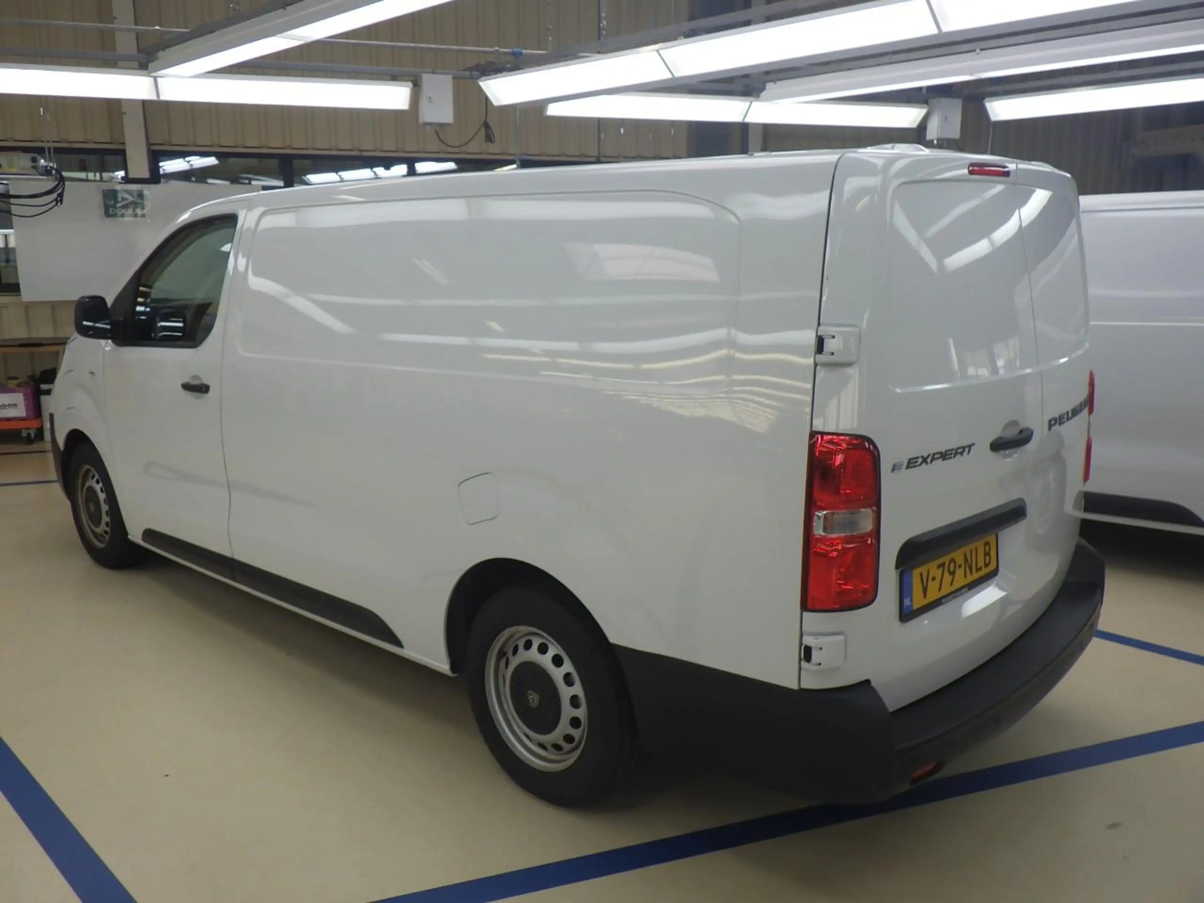 Peugeot e-Expert L3 75 kWh | 8 JAAR GARANTIE | CAMERA | NAVI | DRAA — photo 2