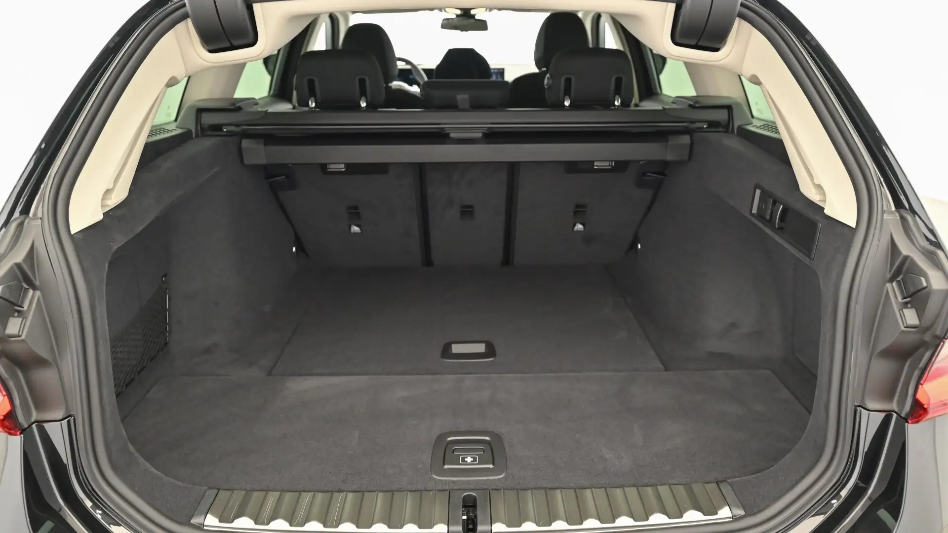 BMW 318 318d Schwarz - 2