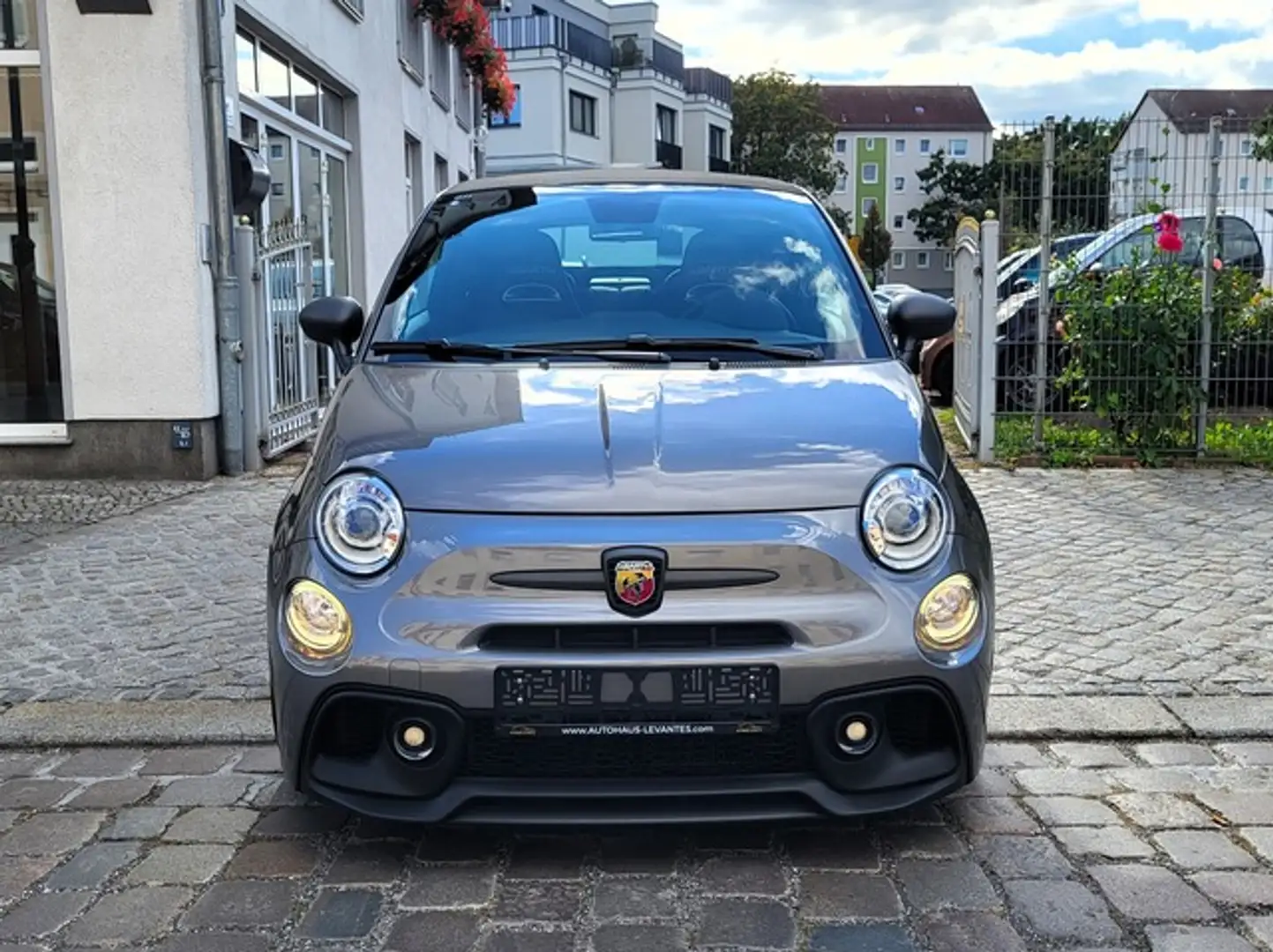 Abarth 695C CABRIO BREMBO BEATS SP.ABGAS NAVI LED Gris - 2