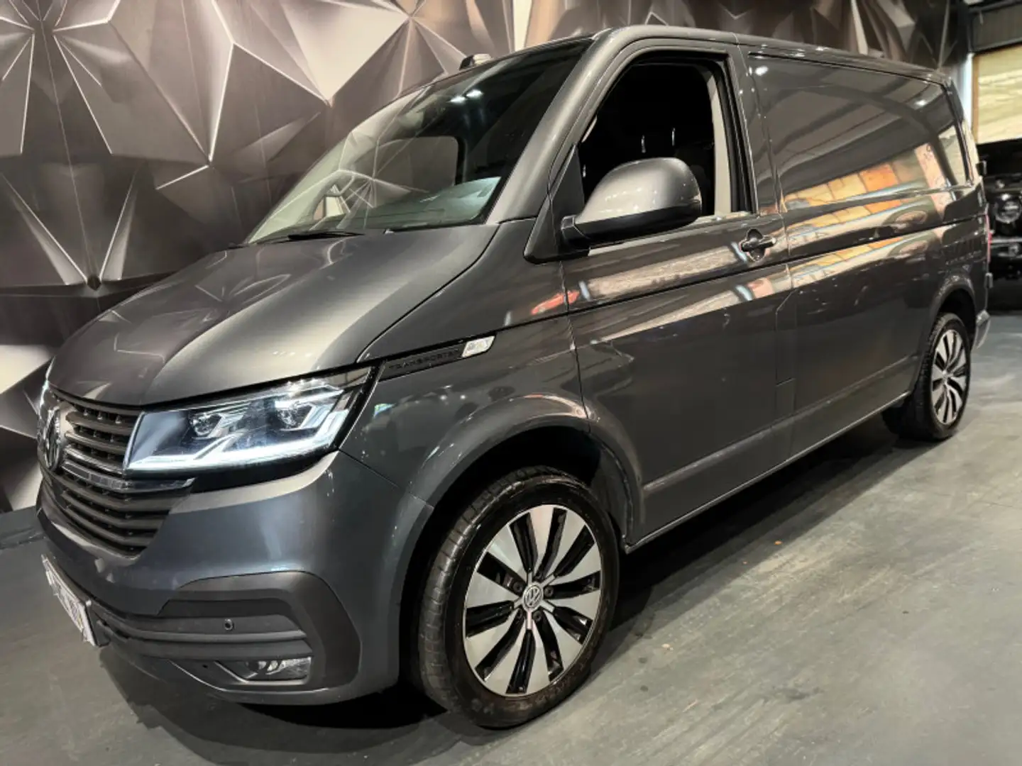 Volkswagen Transporter 2.8T L1H1 2.0 TDI 198CH BUSINESS LINE 4MOTION DSG7 Gris - 1