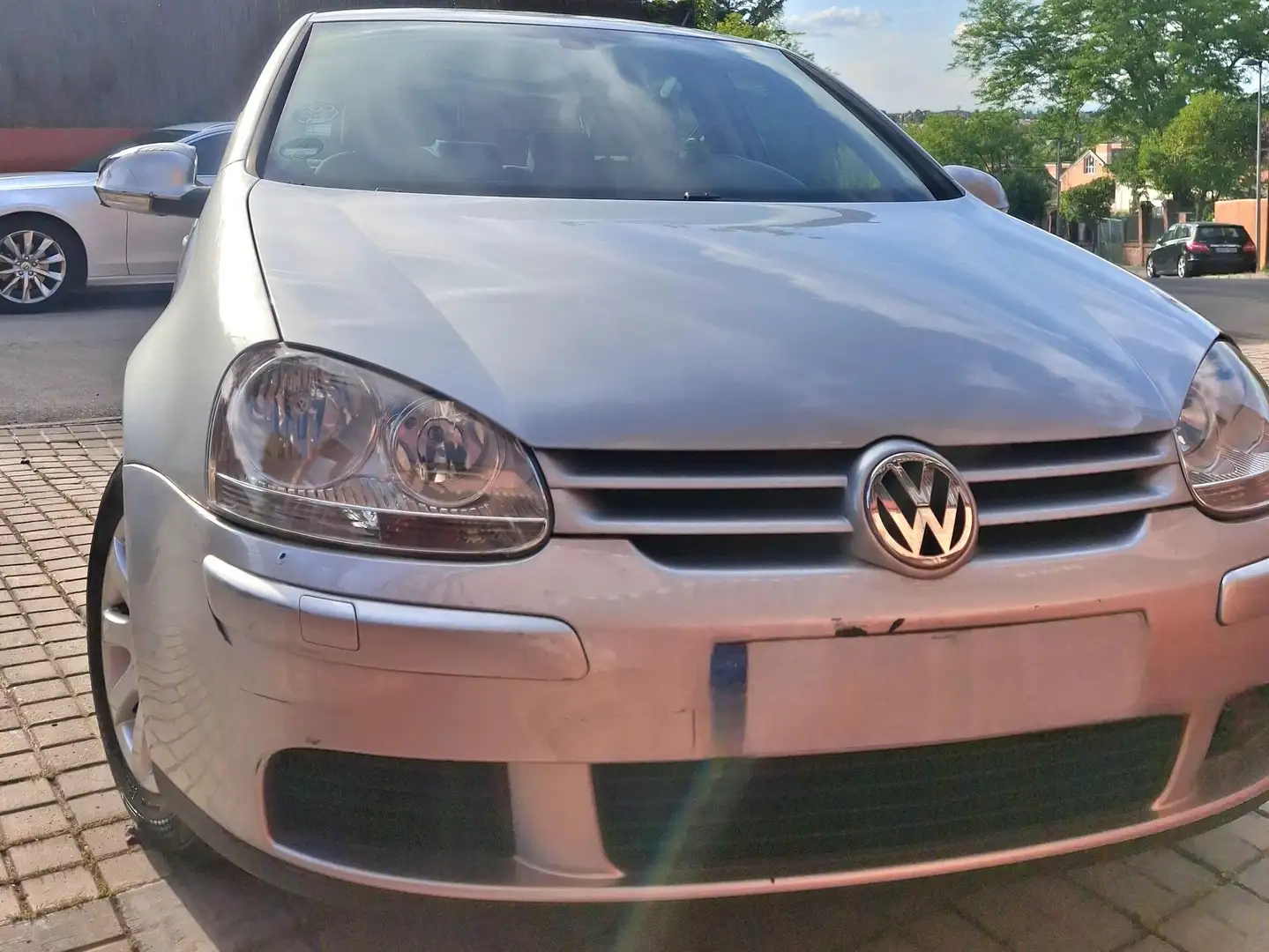Volkswagen Golf Golf 1.6 Trendline Trendline Plateado - 1