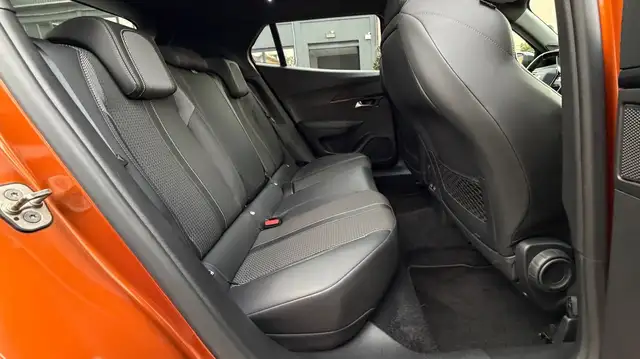 Peugeot 2008 view 13