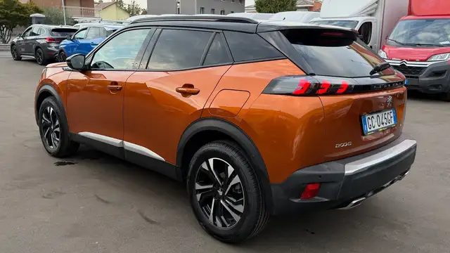 Peugeot 2008 view 7
