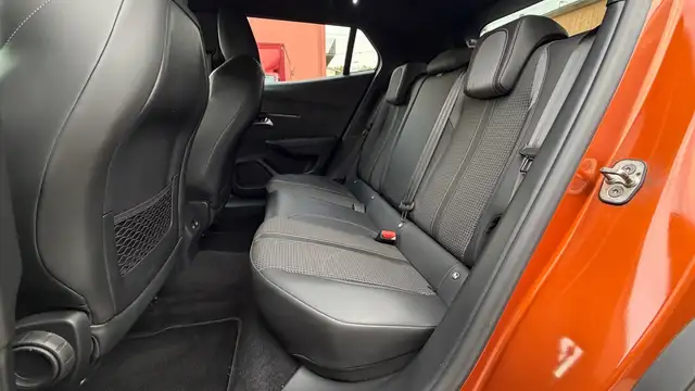 Peugeot 2008 view 12
