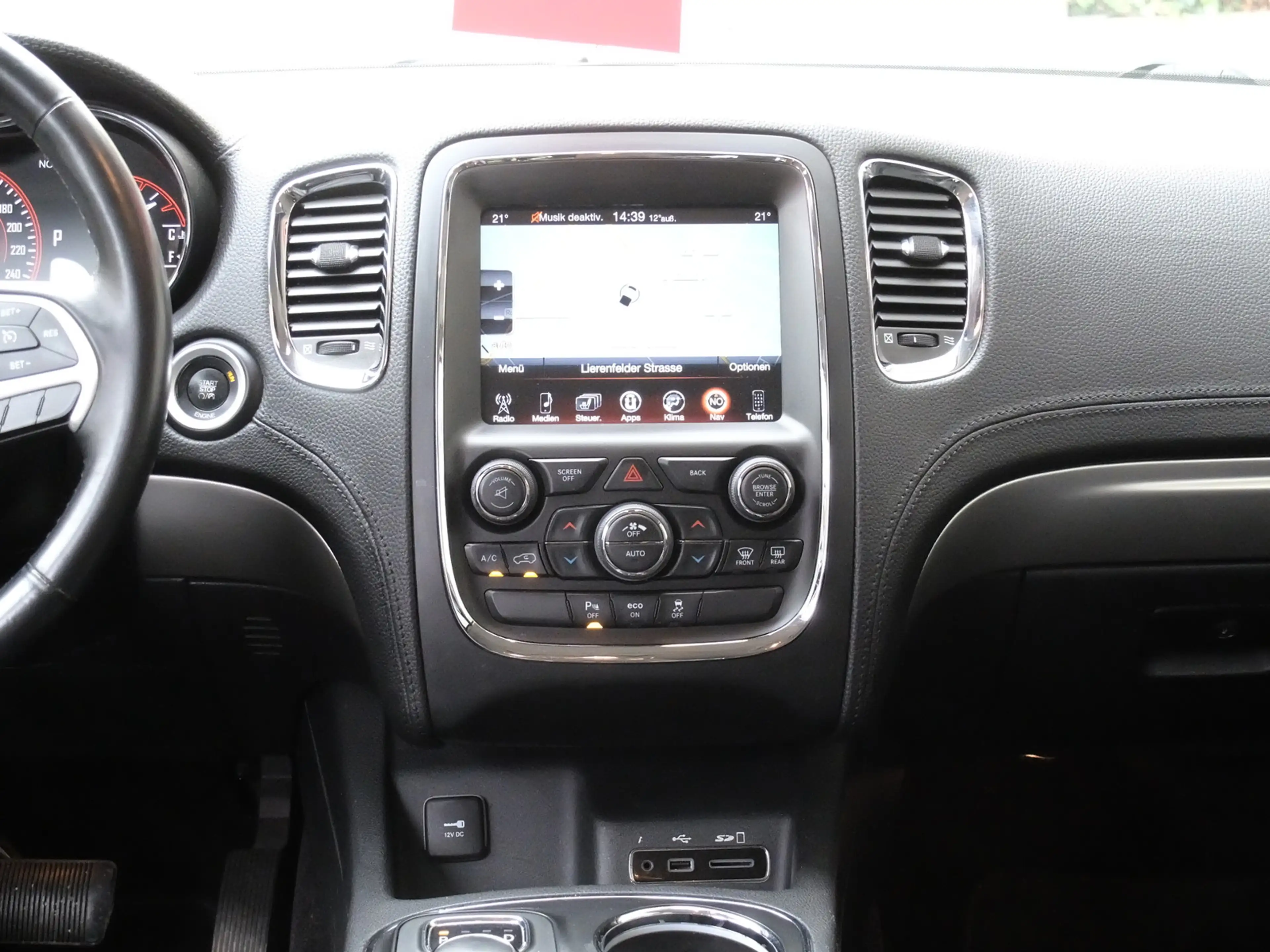 Dodge Durango SXT 3.6 Leder Navi 7 Sitze — photo 15