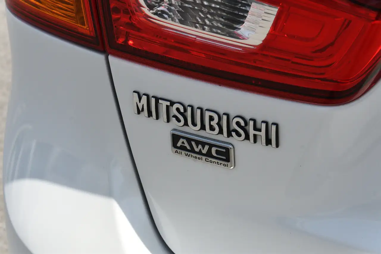 Mitsubishi RVR fotografie Mitsubishi RVR