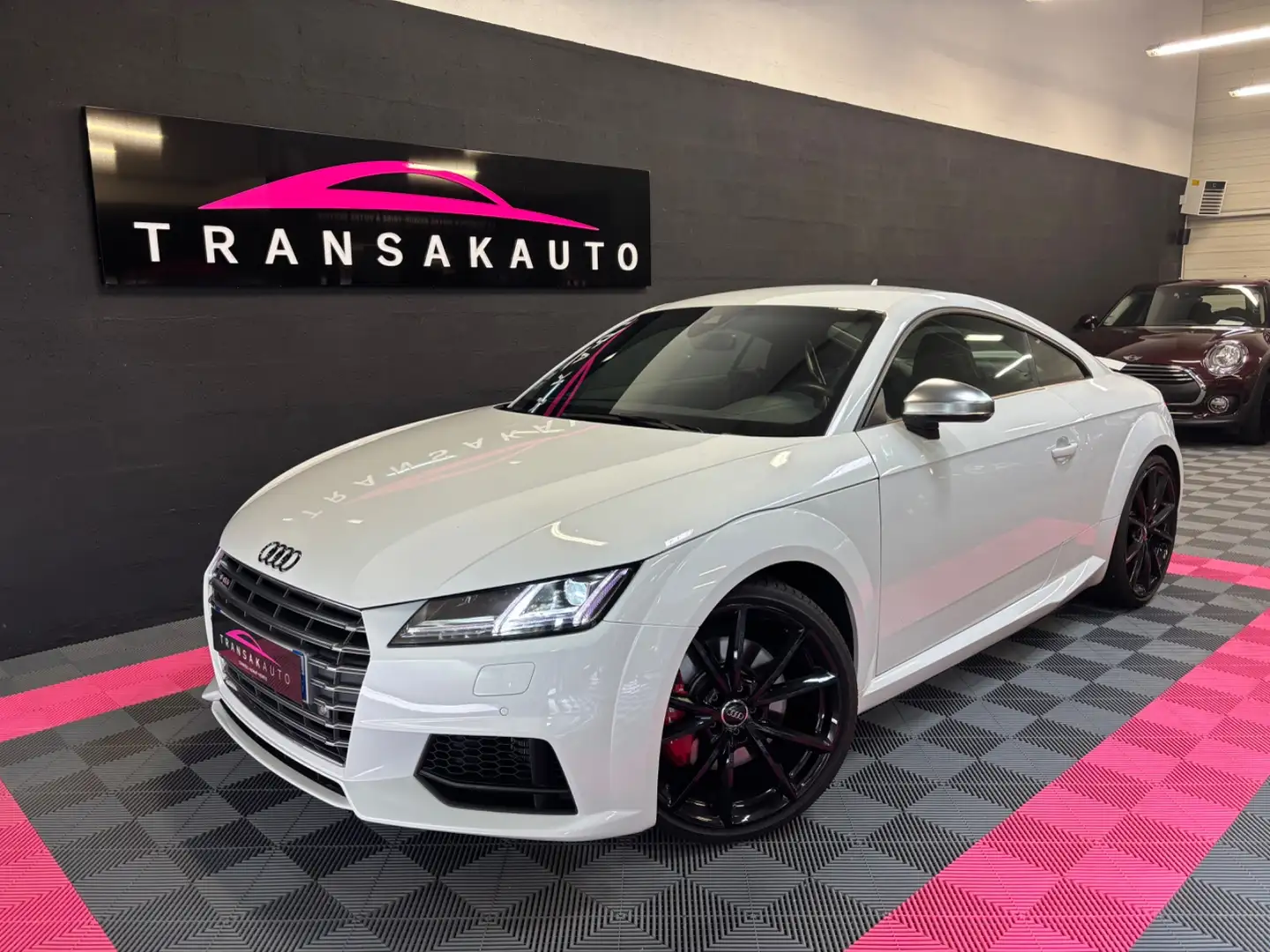 Audi Coupe Blanc - 1