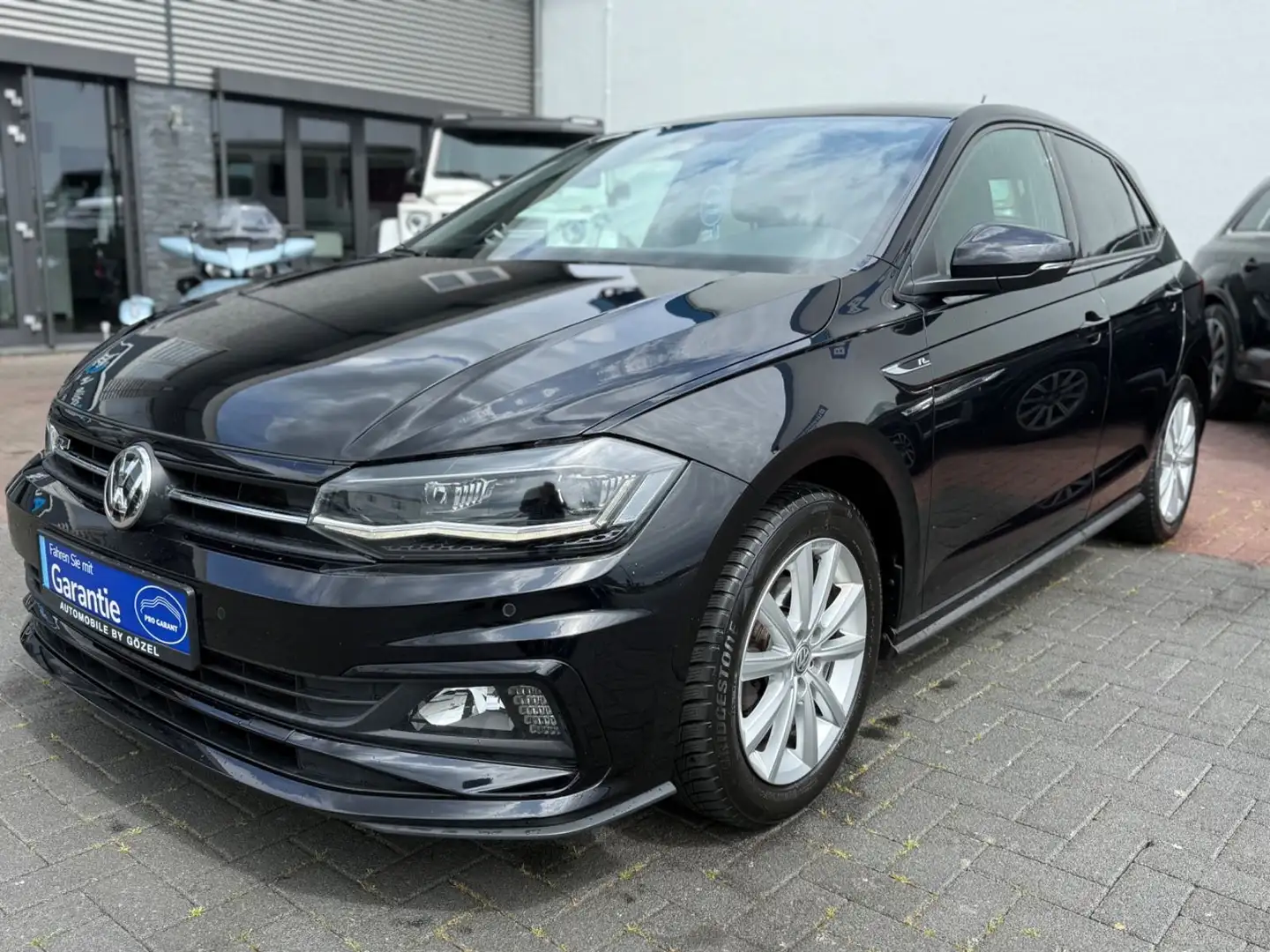Volkswagen Polo VI Highline *1. Hand *R line *Navi *Virtual Negro - 1