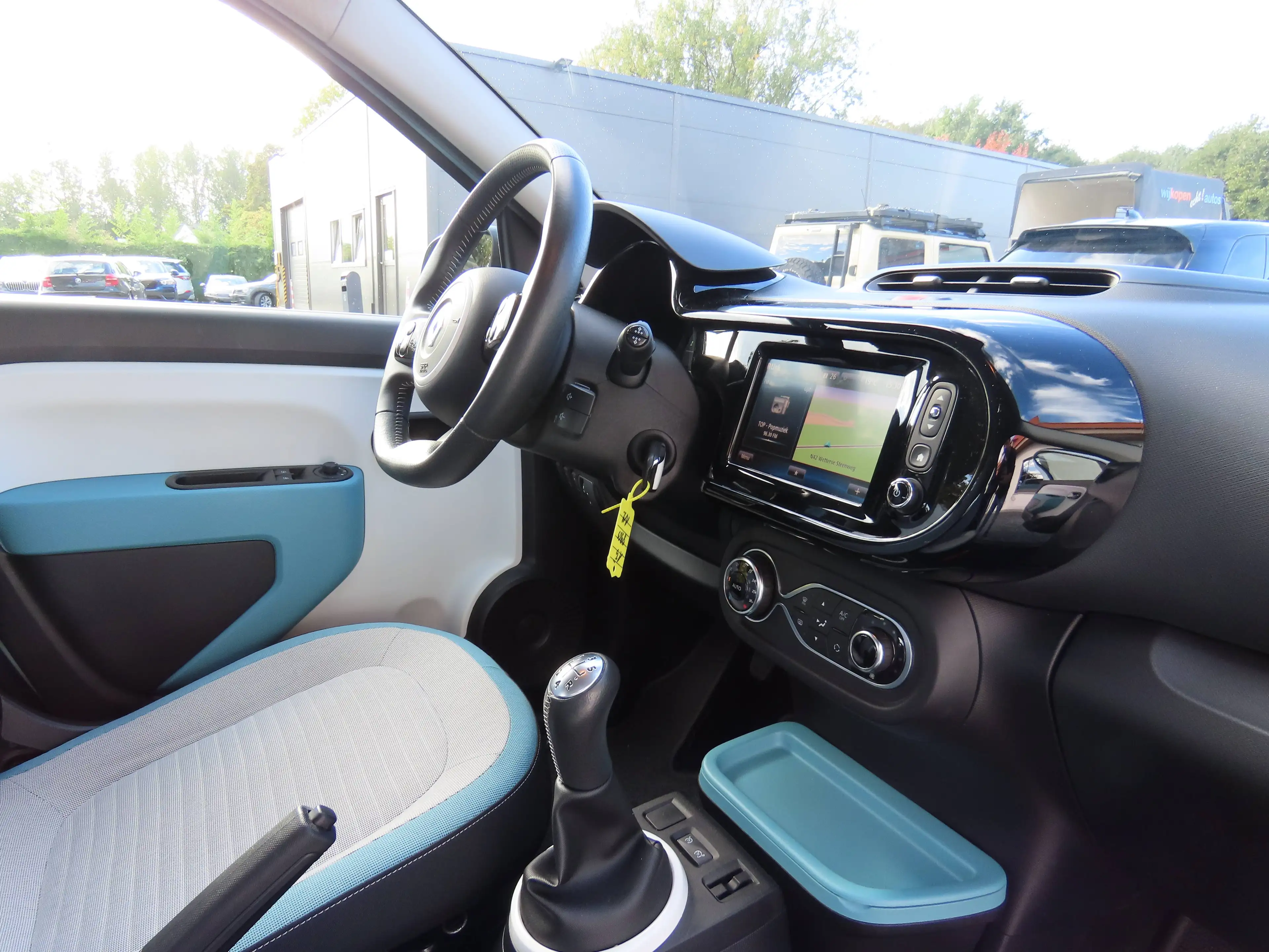 Renault Twingo Twingo 1.0i SCe Limited 19671km !!!! /NAVI,CAMERA — photo 3