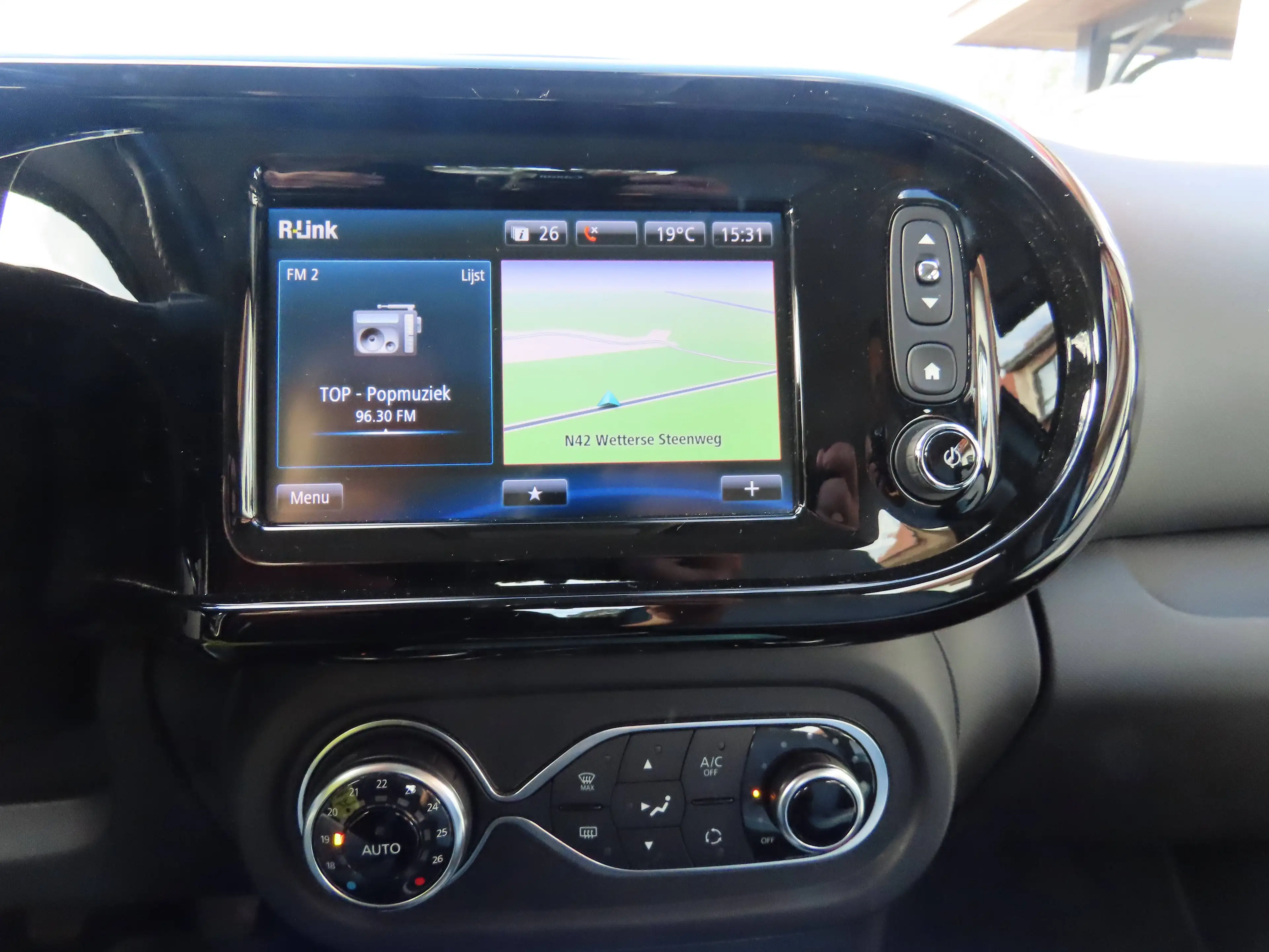 Renault Twingo Twingo 1.0i SCe Limited 19671km !!!! /NAVI,CAMERA — photo 9