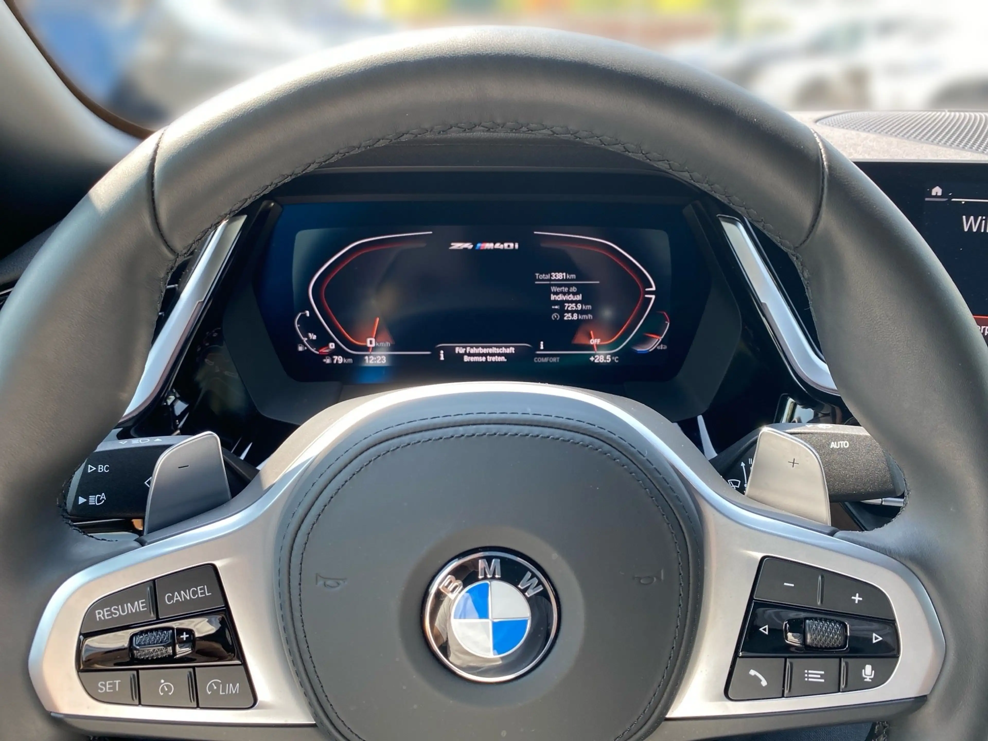 BMW Z4 M40i — photo 8