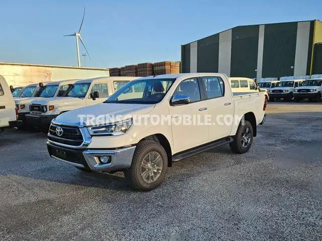 Toyota Hilux Pick-up double cabin Luxe 2.7L ESSENCE - EXPORT OUT EU TROPICAL VERSION