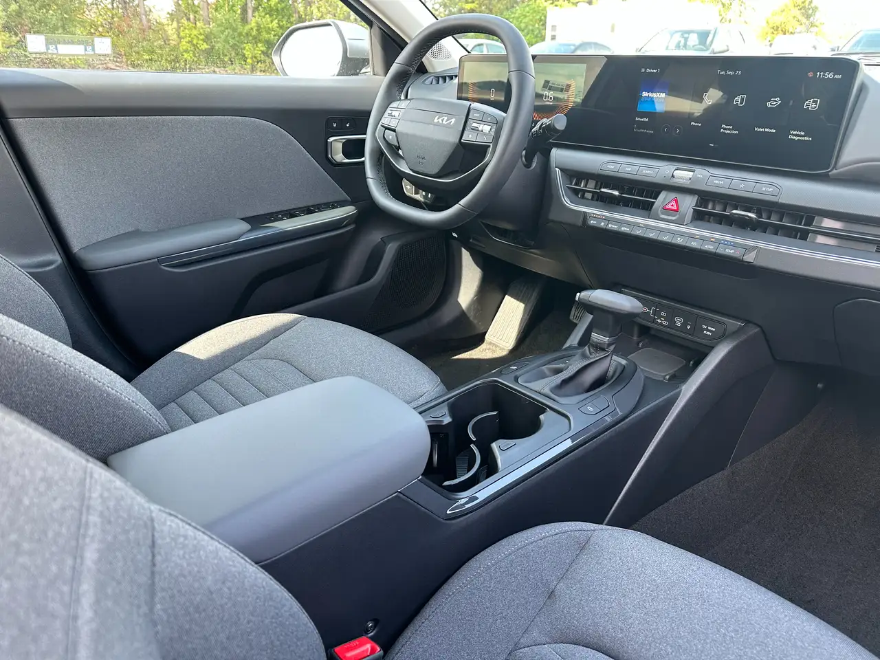 Kia K4 снимка Kia K4