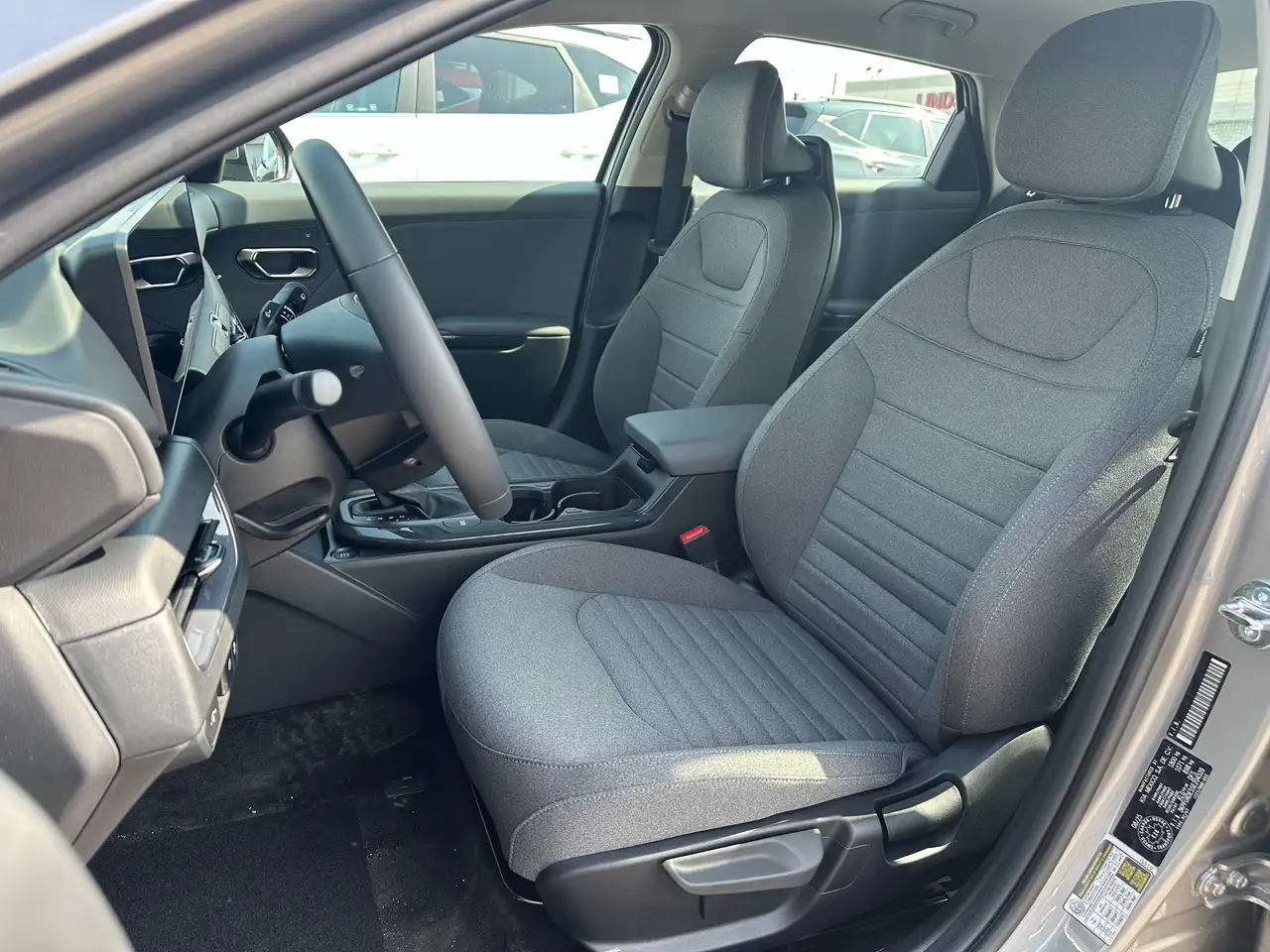 Kia K4 снимка Kia K4