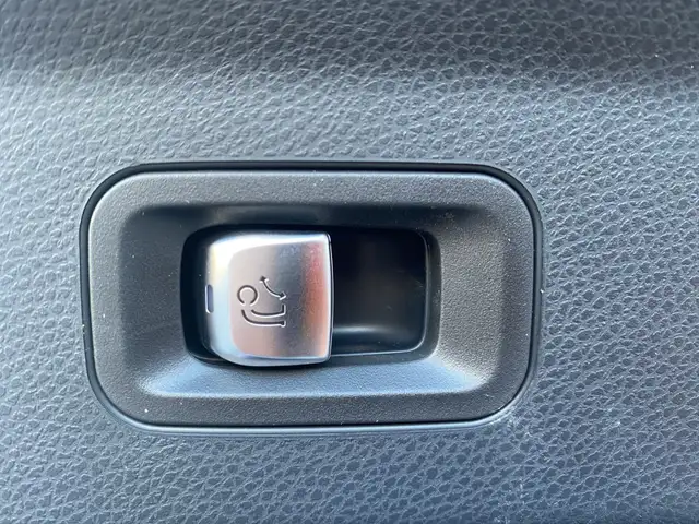 Mercedes-Benz GLC 220 d 4MATIC Coupé Shz Ambi Sportpaket Mbeam Ansicht 17