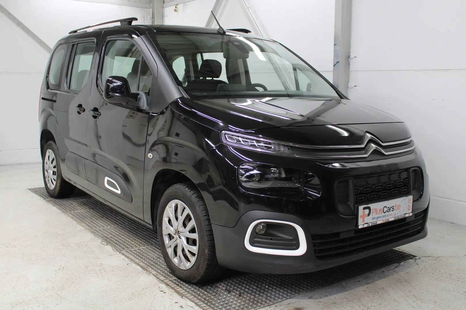 Citroen Berlingo 1.2 PureTech ~ 7 zit ~ CC ~ CarPlay ~ PDC ~ Top Zwart - 1