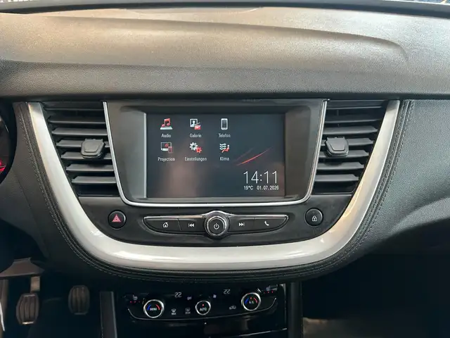 Opel Grandland view 11