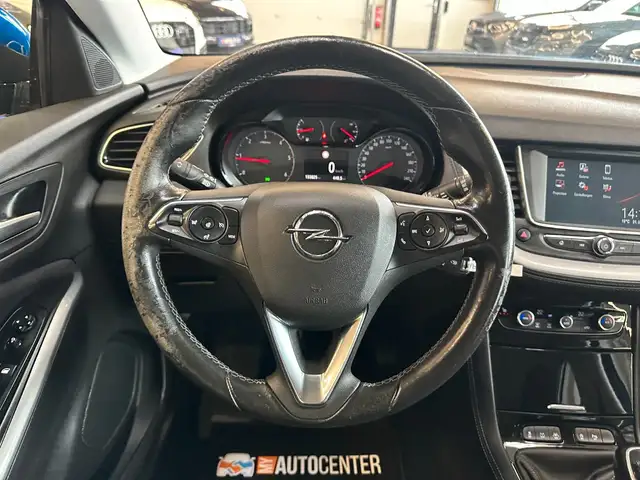 Opel Grandland view 7