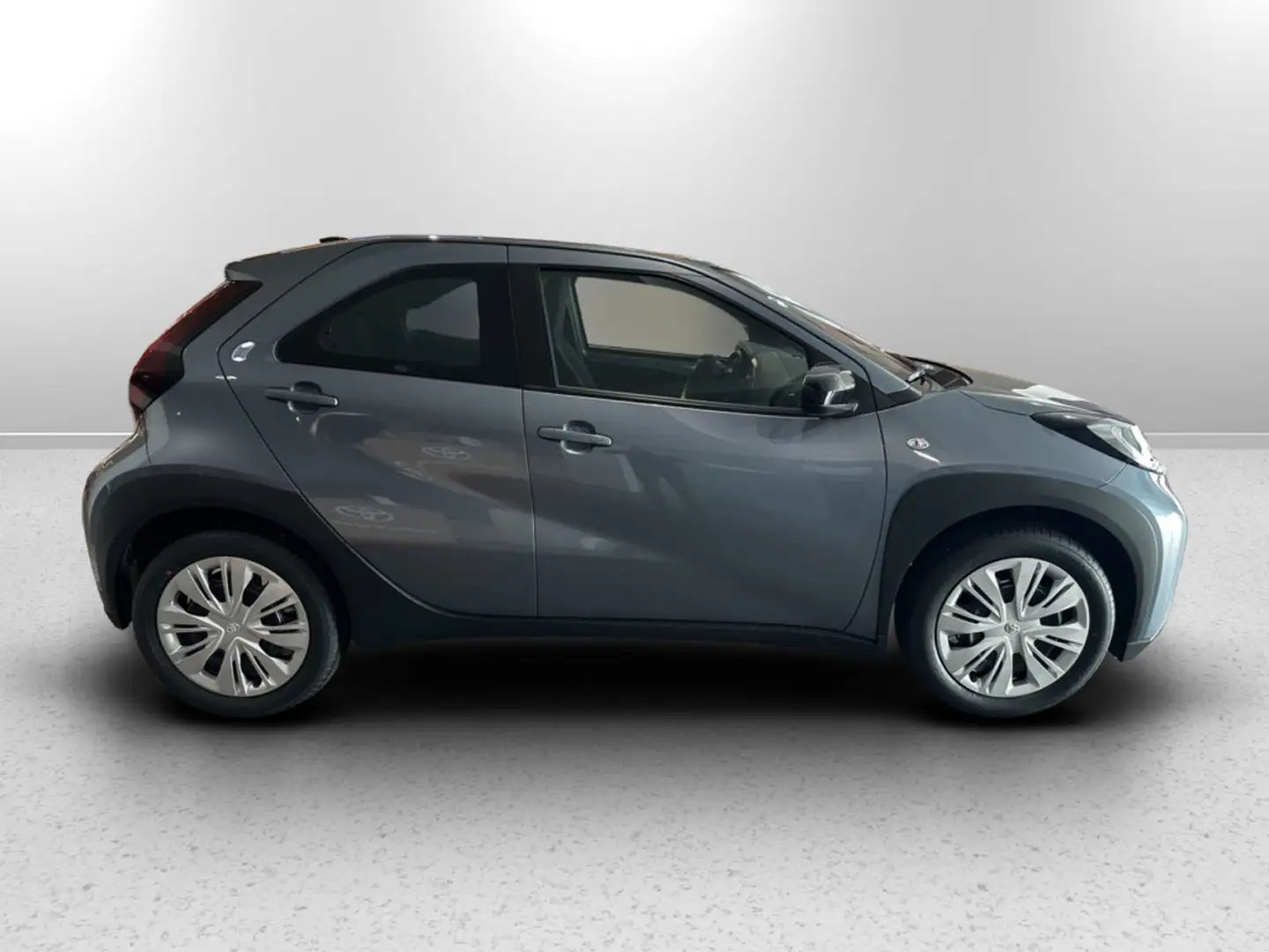 Toyota Aygo X x 1.0 active 72cv - 2
