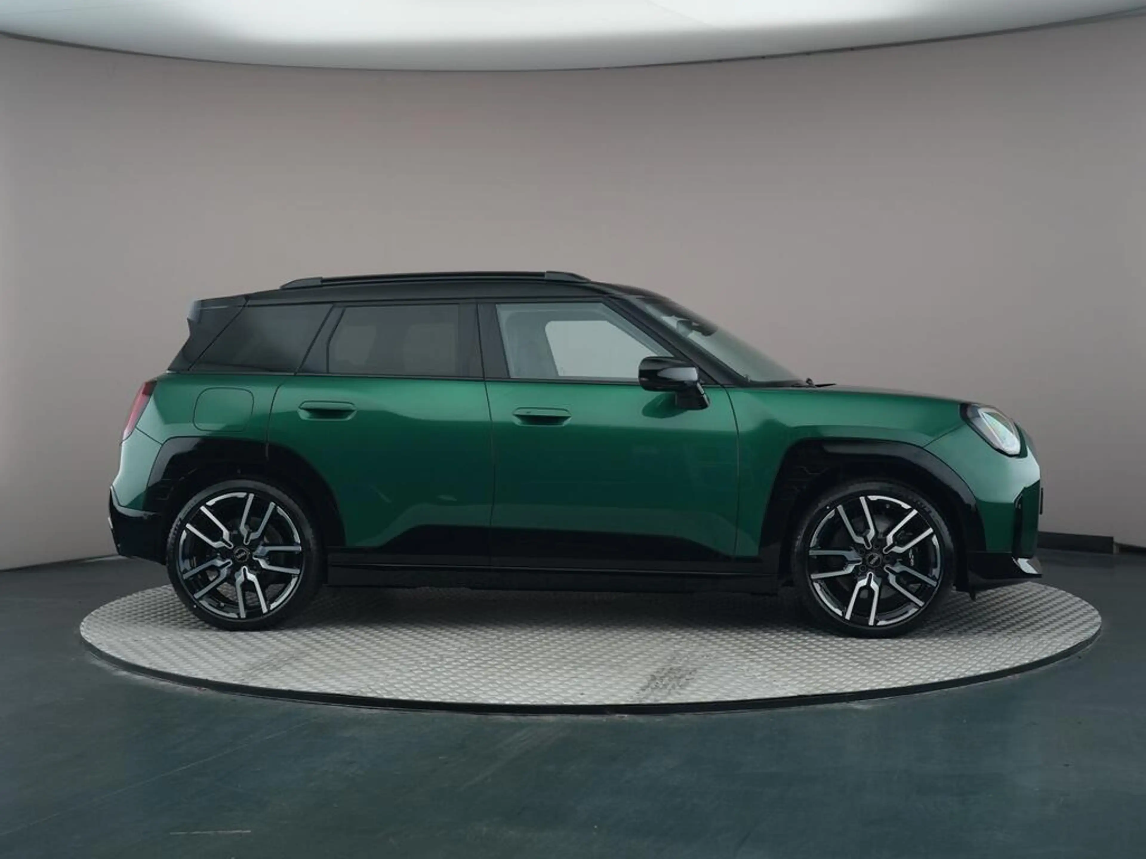 MINI Aceman E John Cooper Works L 42.5 kWh — photo 7
