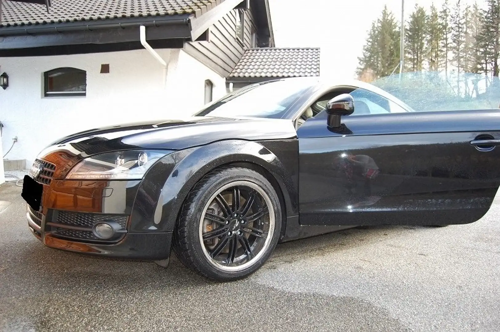 Audi Cabriolet 2.6i V6 crna - 2