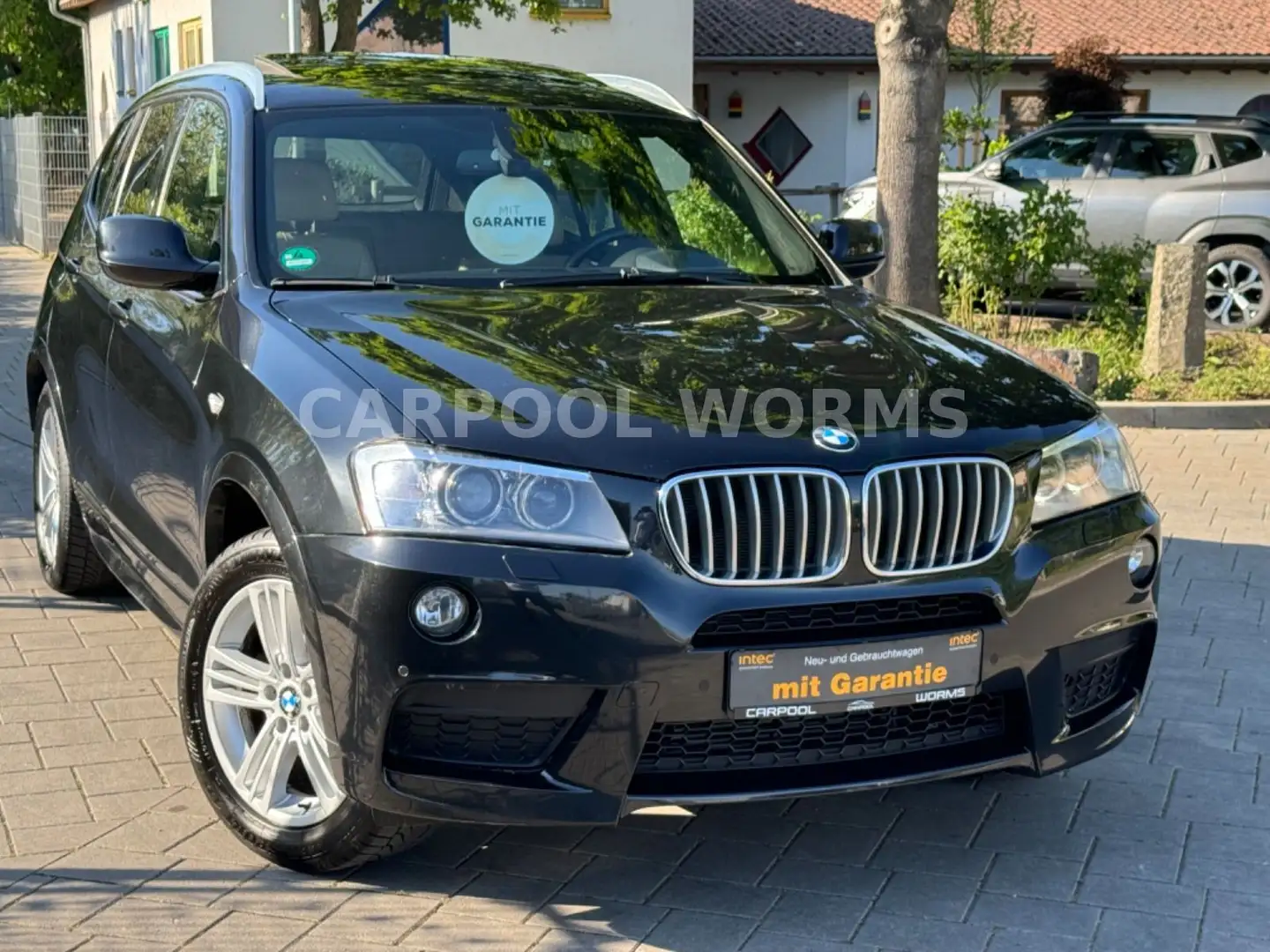 BMW X3 xDrive 30 d M-PAKET+PANO+KEYLESS+HUD+LEDER+XE Schwarz - 1