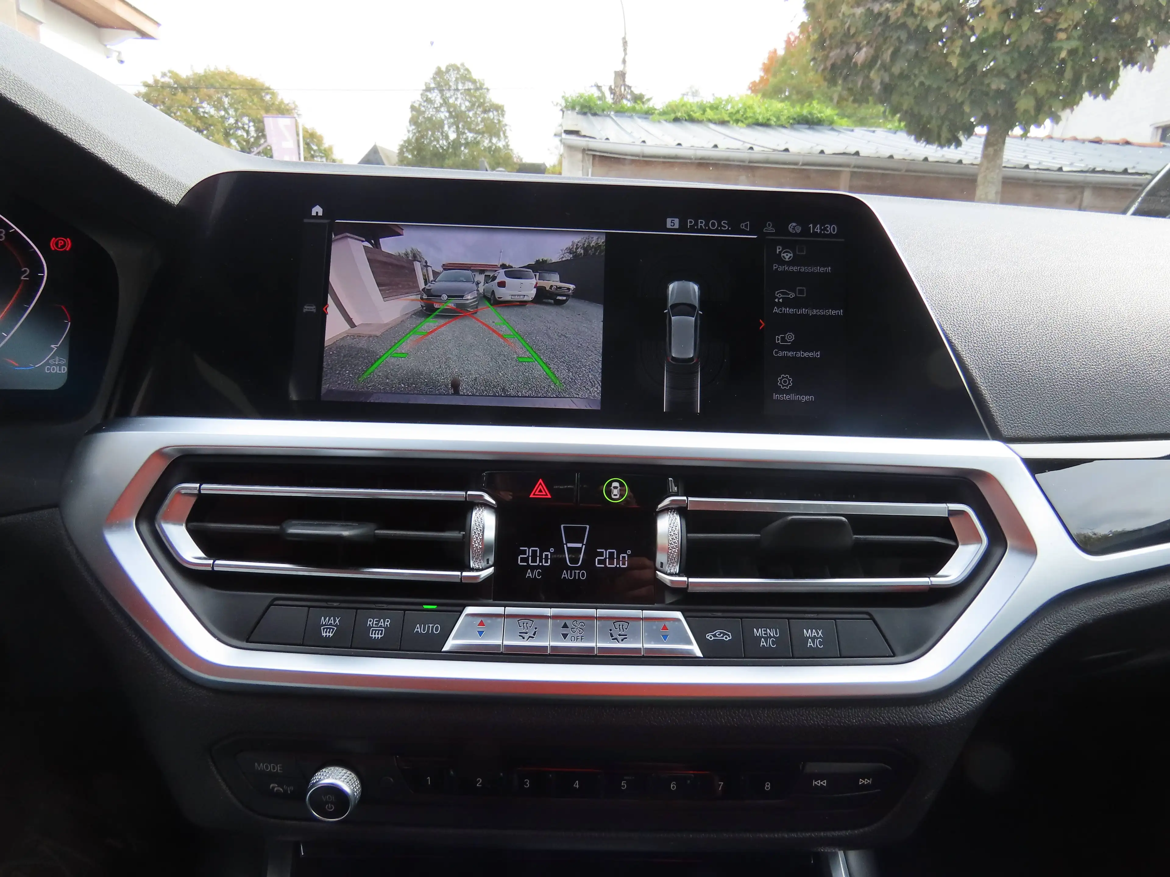 BMW 320 Touring 320 dA AdBlue — photo 11
