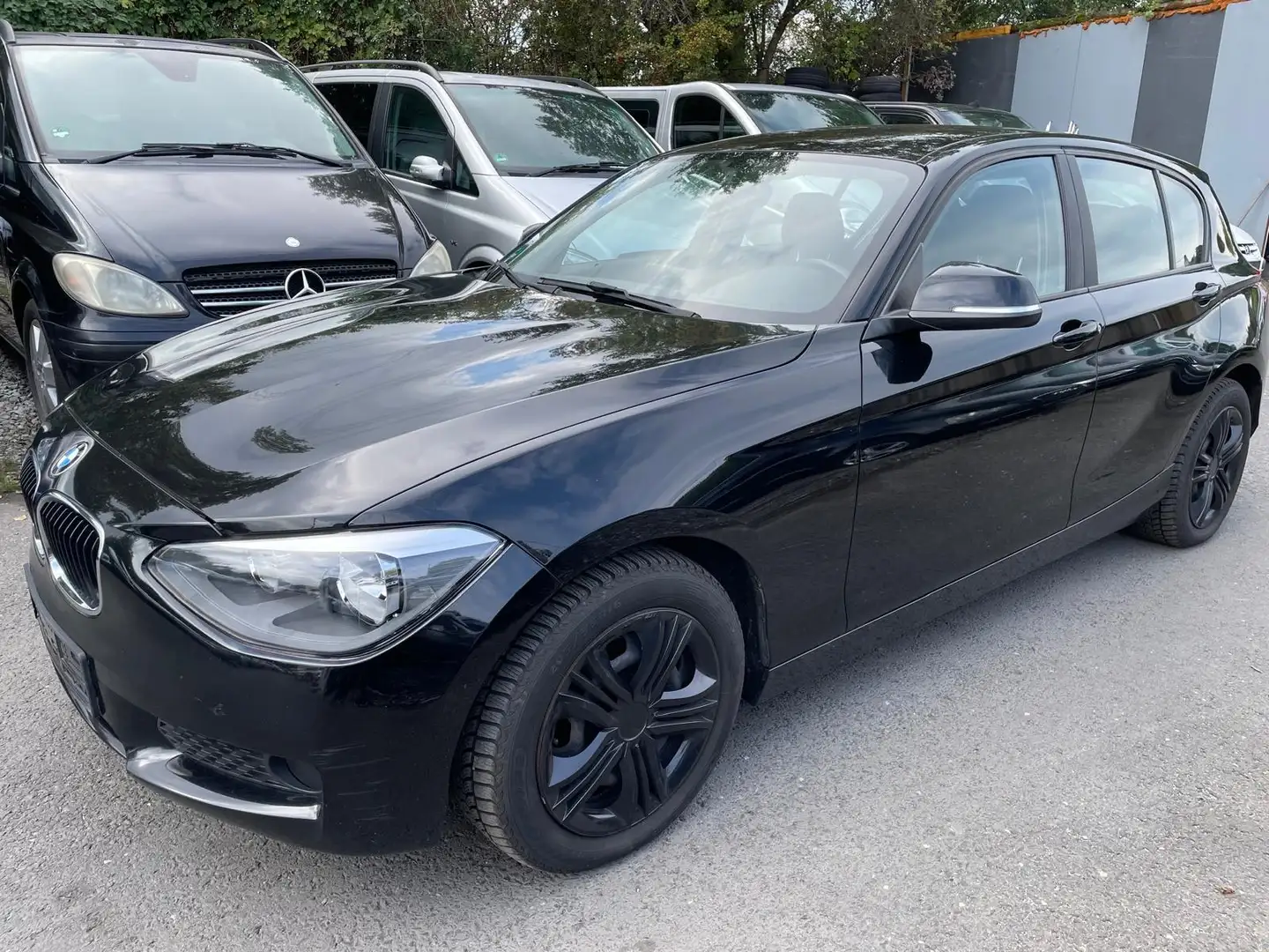 BMW 116 116 i KLIMA NAVI ALU+WR EURO 5. TÜV Schwarz - 1