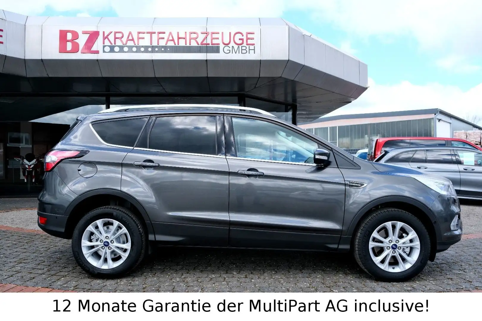 Ford Kuga 2.0 TDCI 4x4 Titanium NAVI AHK XENON PDC Grijs - 2