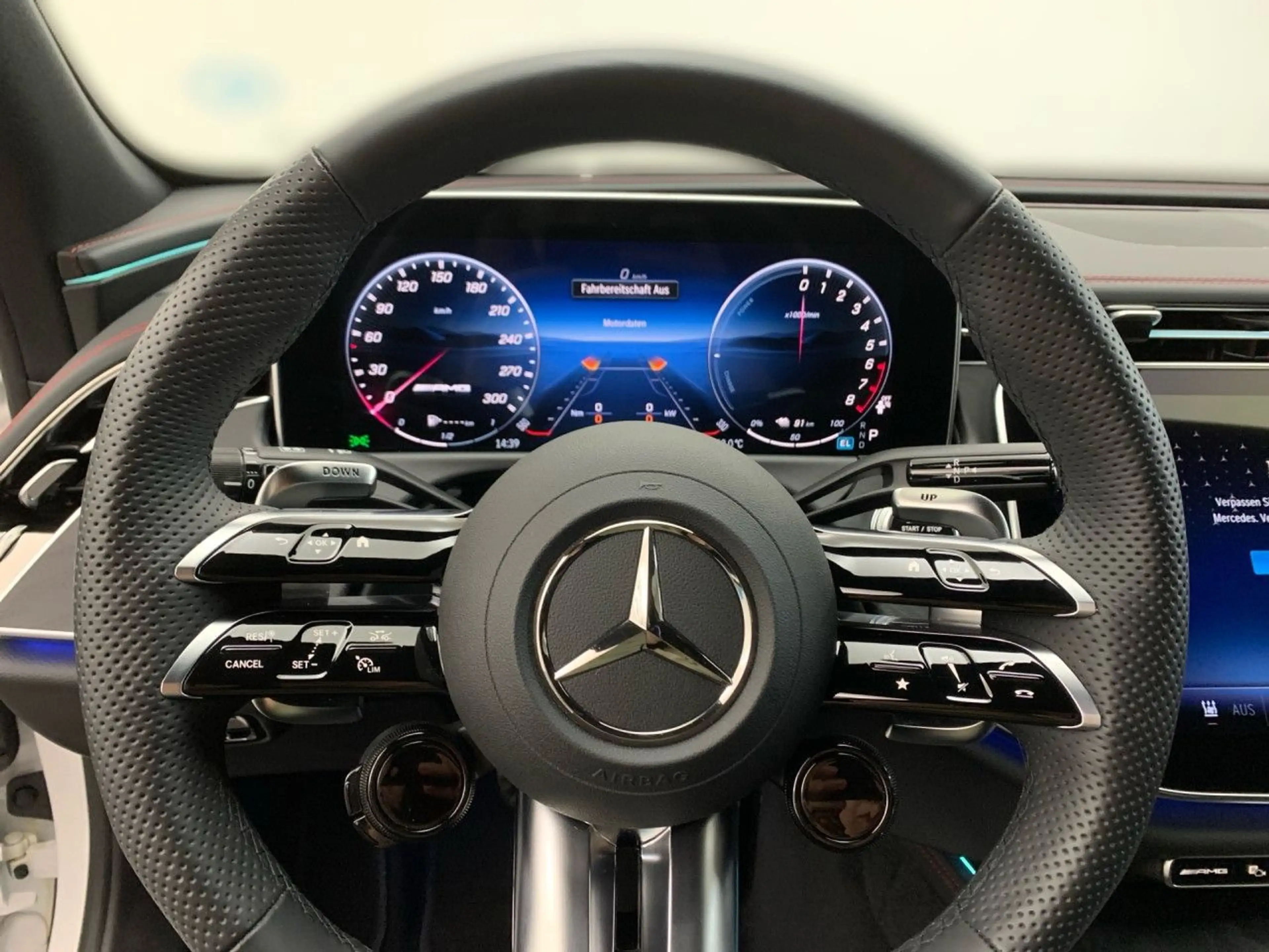 Mercedes-Benz E 53 AMG T 4M Hybrid Fahrass 360° Burmester AHK 9G — photo 11