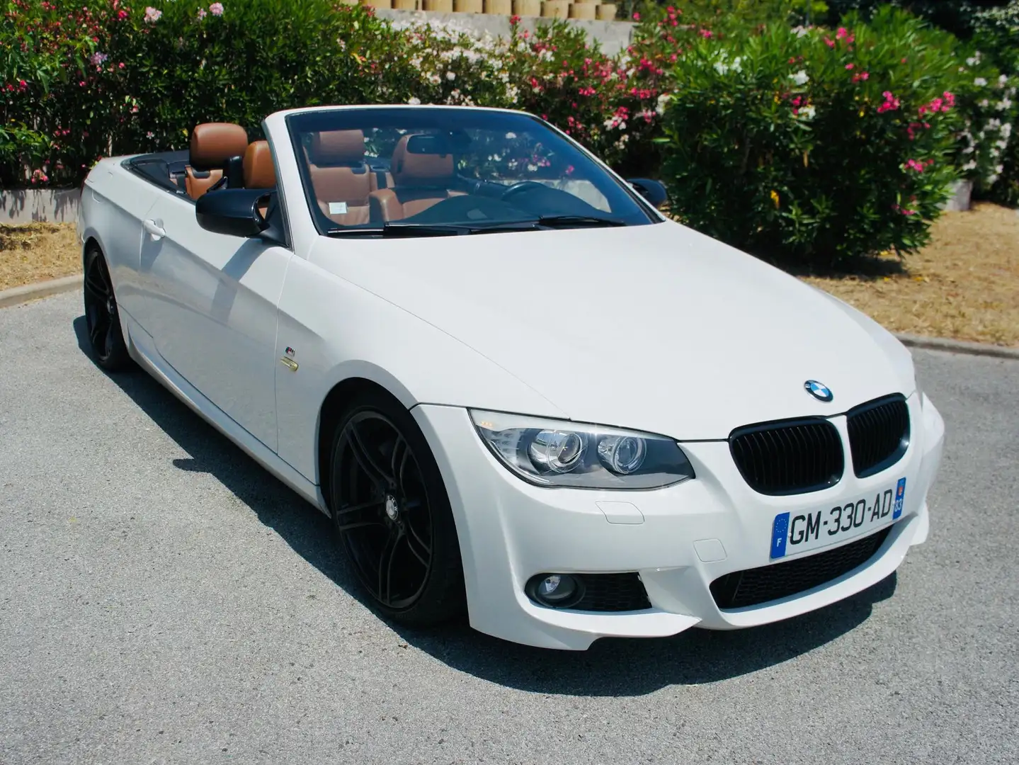 BMW 335 (E93) (2) CABRIOLET 335IA 306 M SPORT Bílá - 1