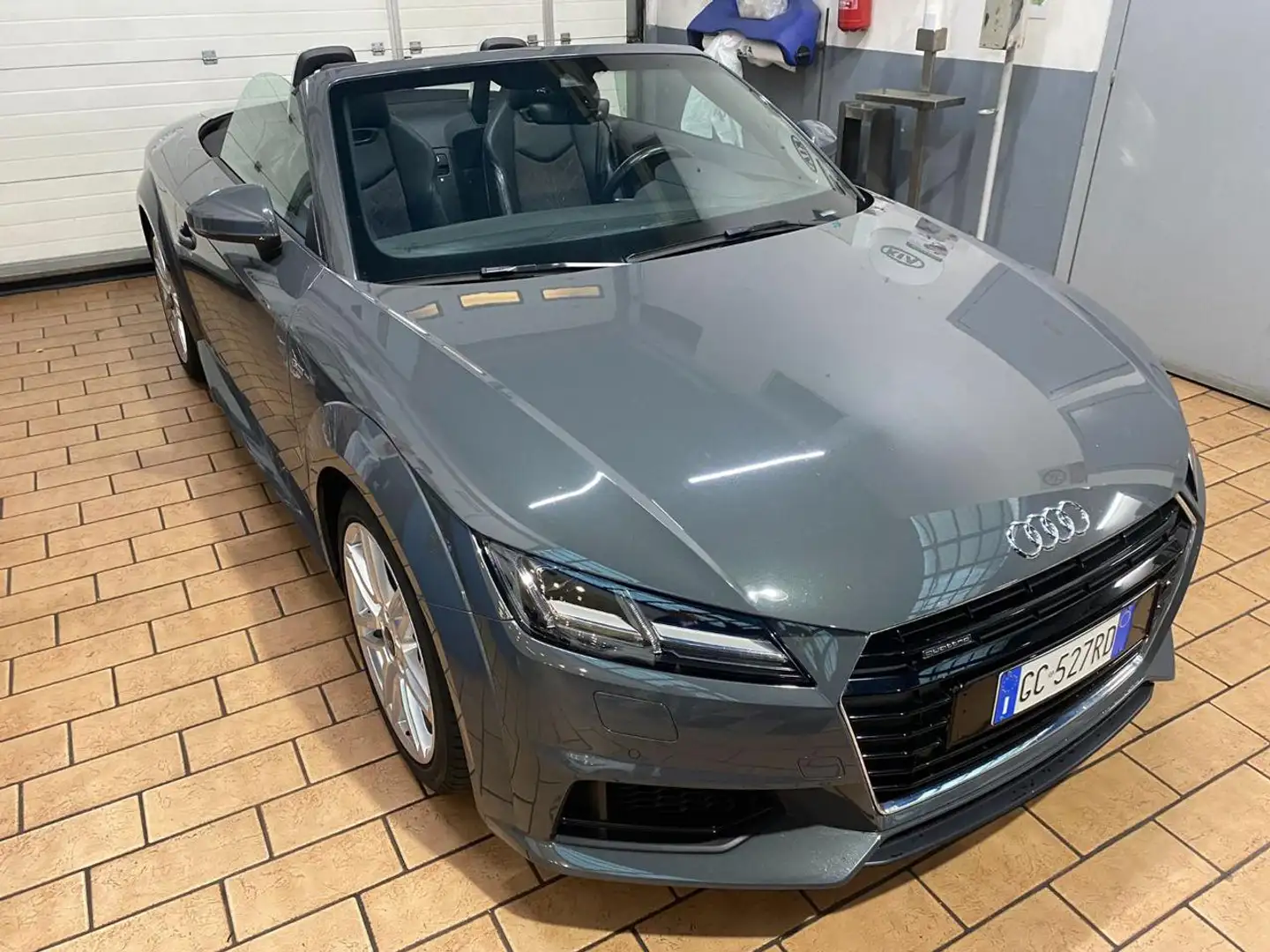 Audi TT Roadster 2.0 TFSI quattro S tronic S line Grigio - 2