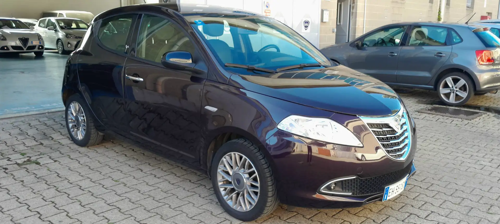 Lancia Ypsilon 1.2 Gold Benz.GPL Euro5B NeopatentatiOK Schwarz - 1