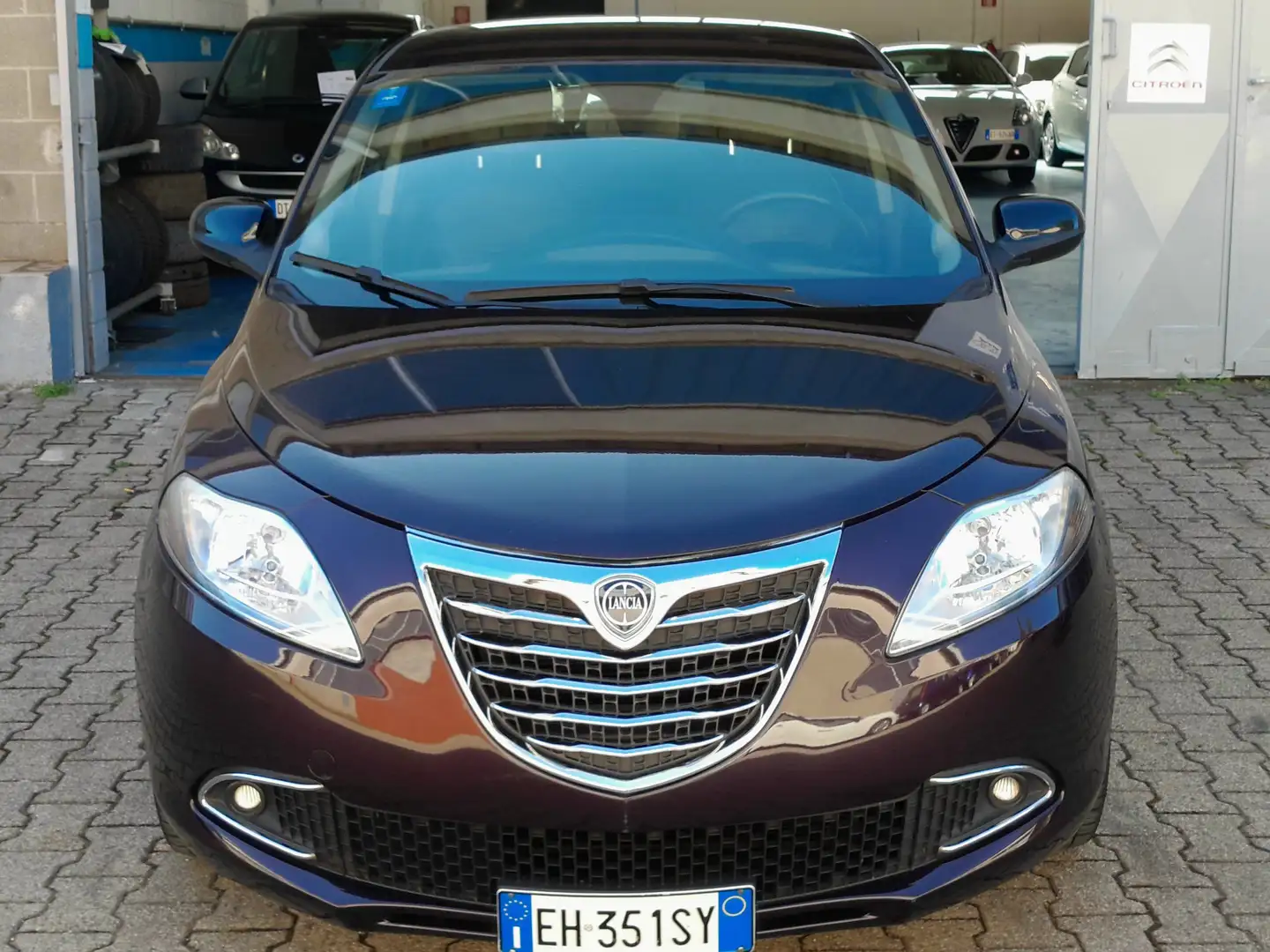 Lancia Ypsilon 1.2 Gold Benz.GPL Euro5B NeopatentatiOK Schwarz - 2