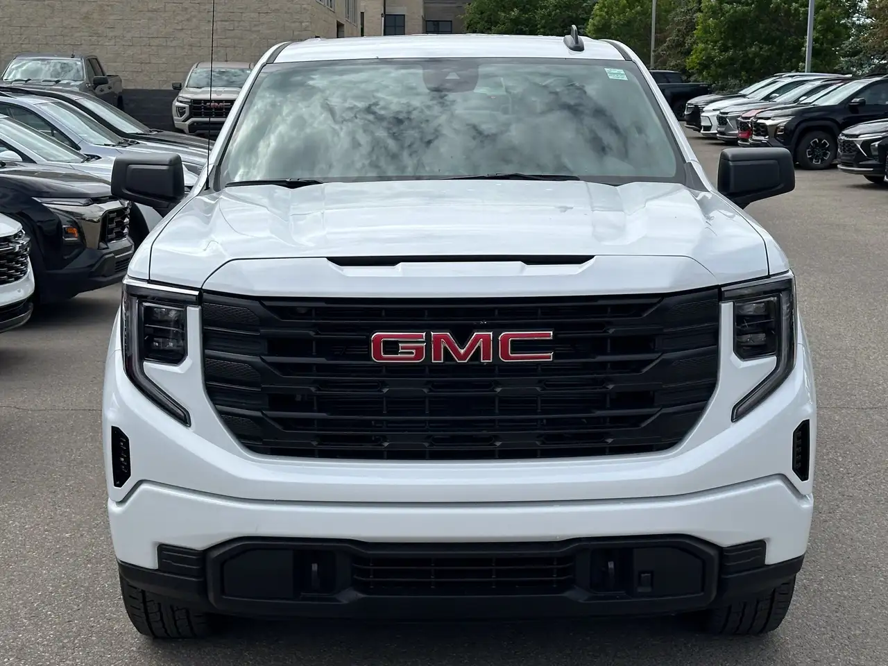GMC Sierra 1500 снимка GMC Sierra 1500