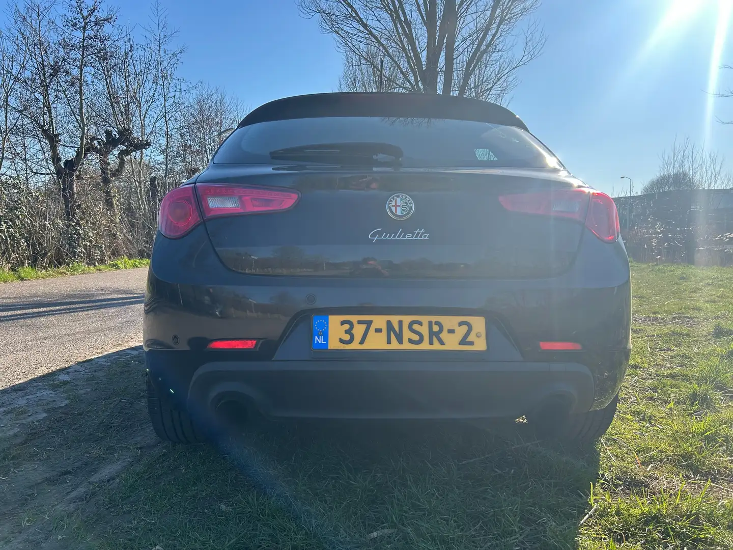 Alfa Romeo Giulietta Giulietta 1.4 T Distinctive Zwart - 2