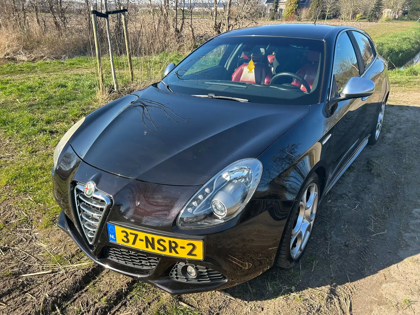 Alfa Romeo Giulietta Giulietta 1.4 T Distinctive Zwart - 1