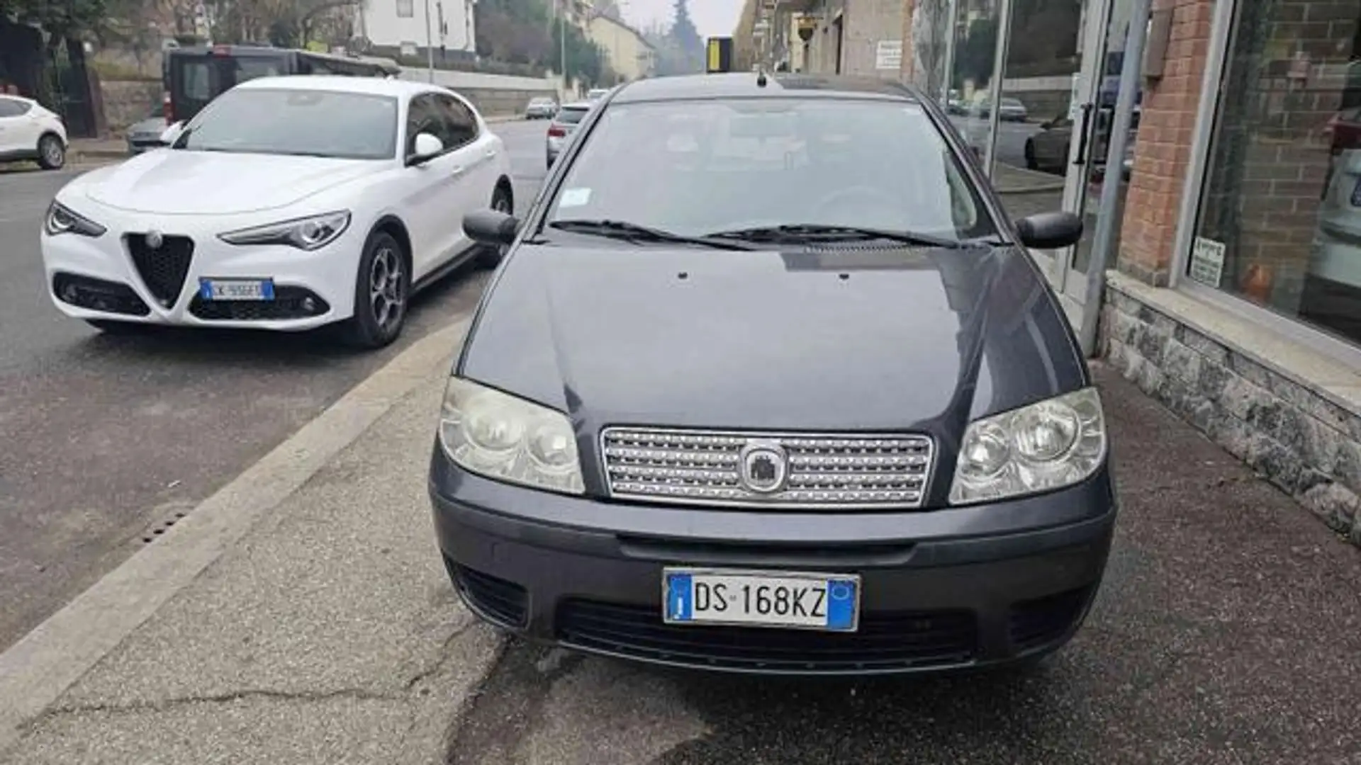 Fiat Punto Classic 1.2 5 porte Grigio - 2