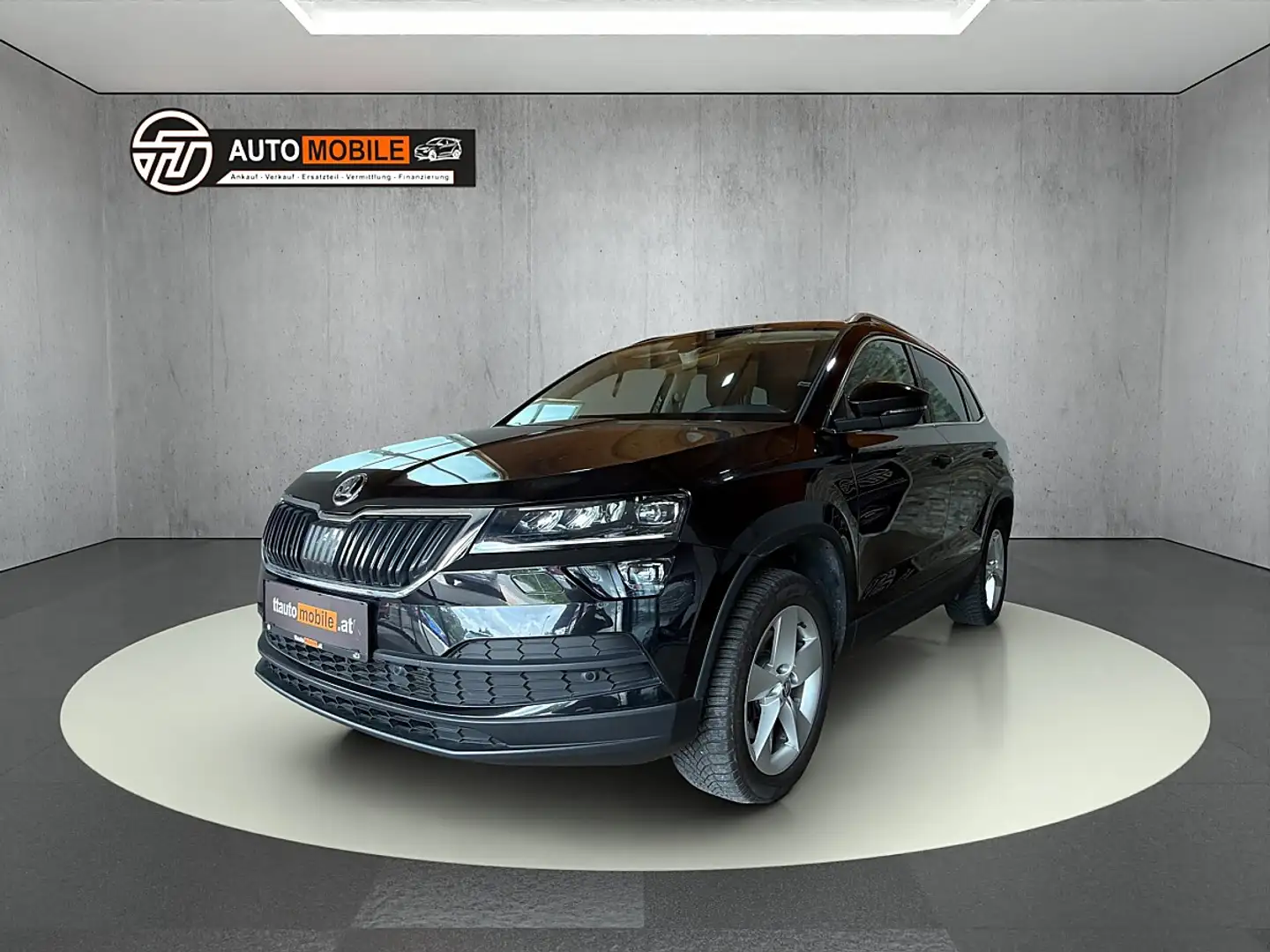 Skoda Karoq 1,5 TSI 4x4 Style Limited DSG Schwarz - 1