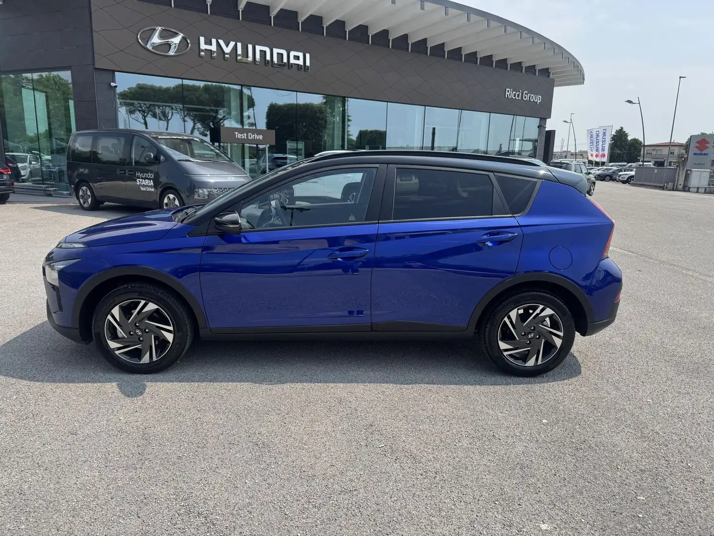 Hyundai BAYON 1.2 MPI MT Exclusive Bleu - 2