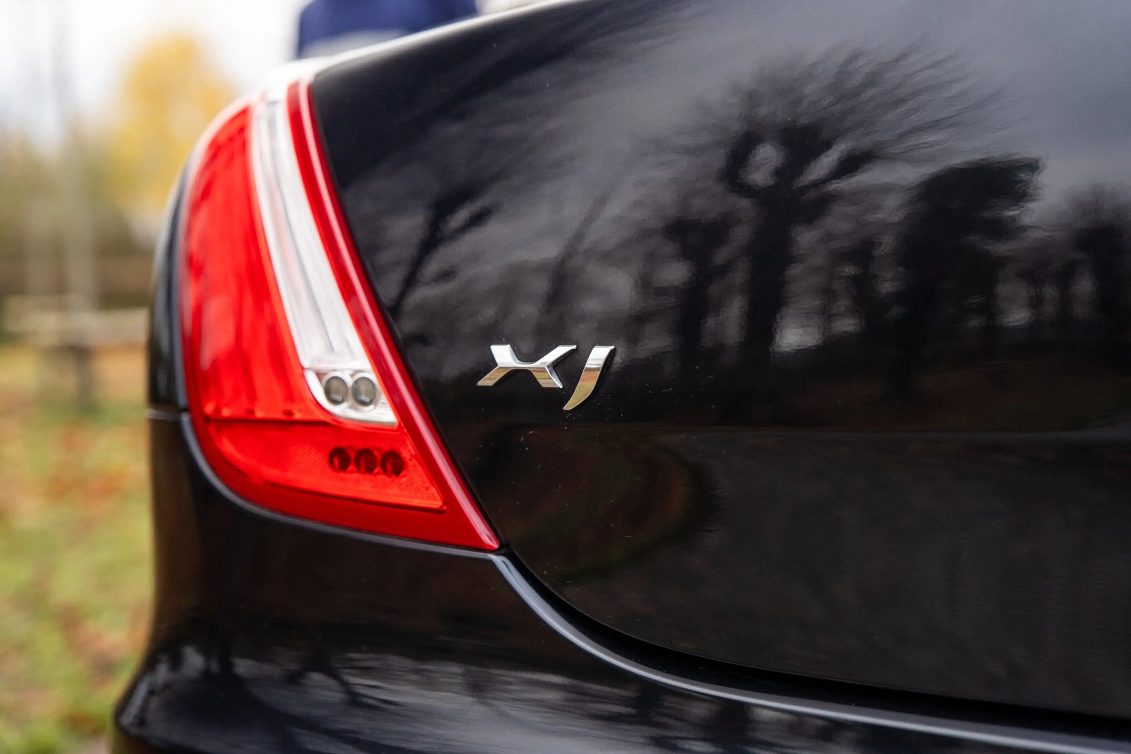 Jaguar XJ XJ Portfolio — photo 10