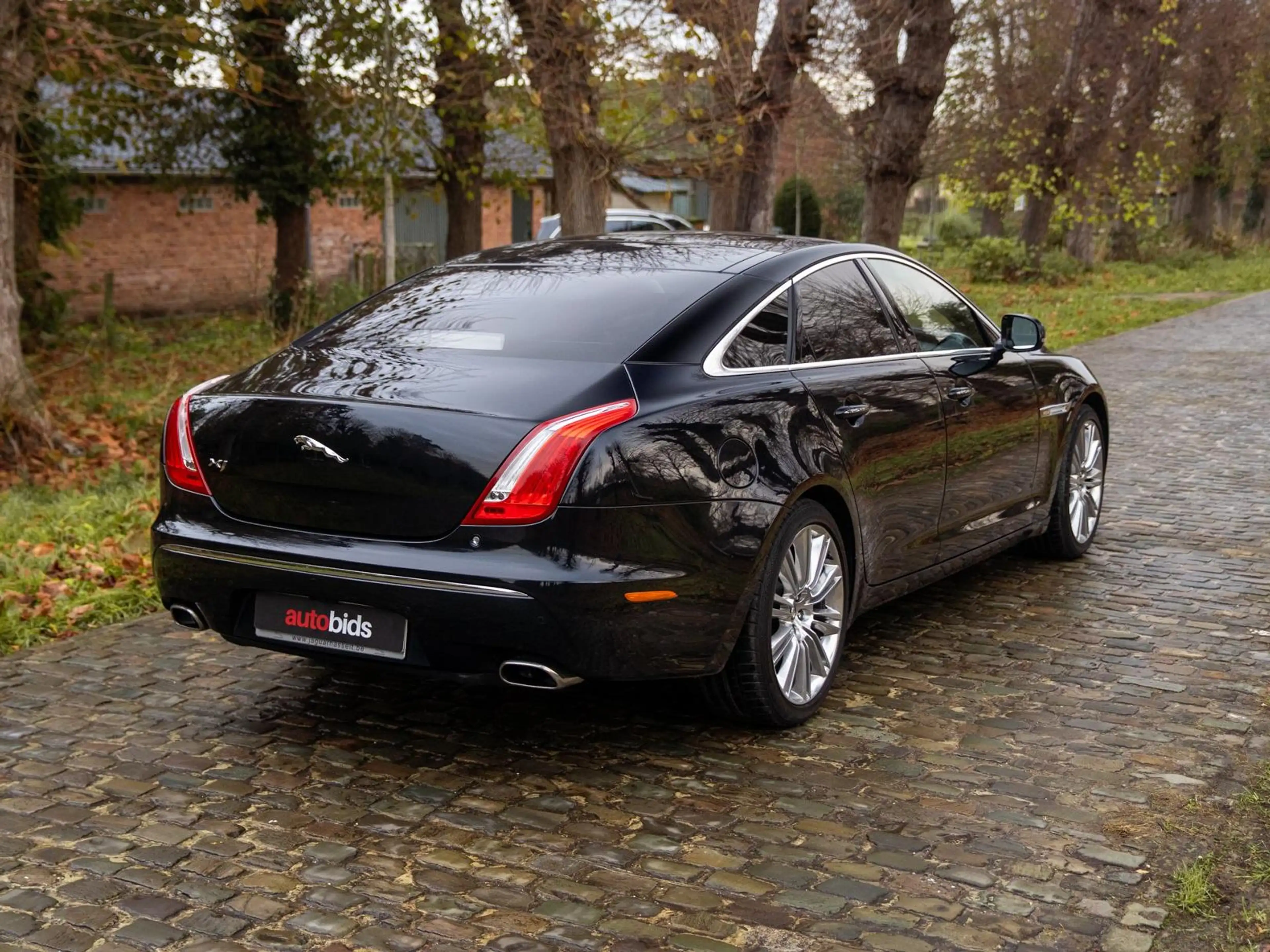 Jaguar XJ XJ Portfolio — photo 4