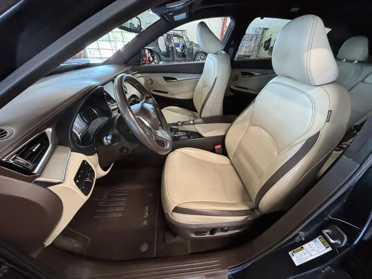 Infiniti QX50 снимка Infiniti QX50