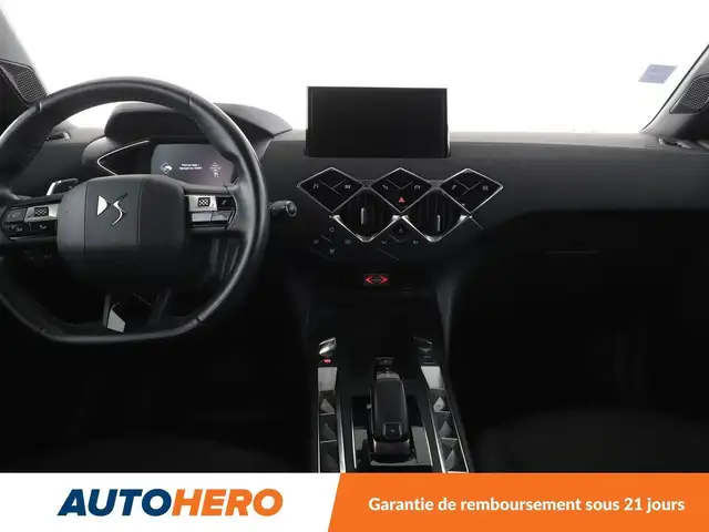 DS Automobiles DS 3 Crossback view 12