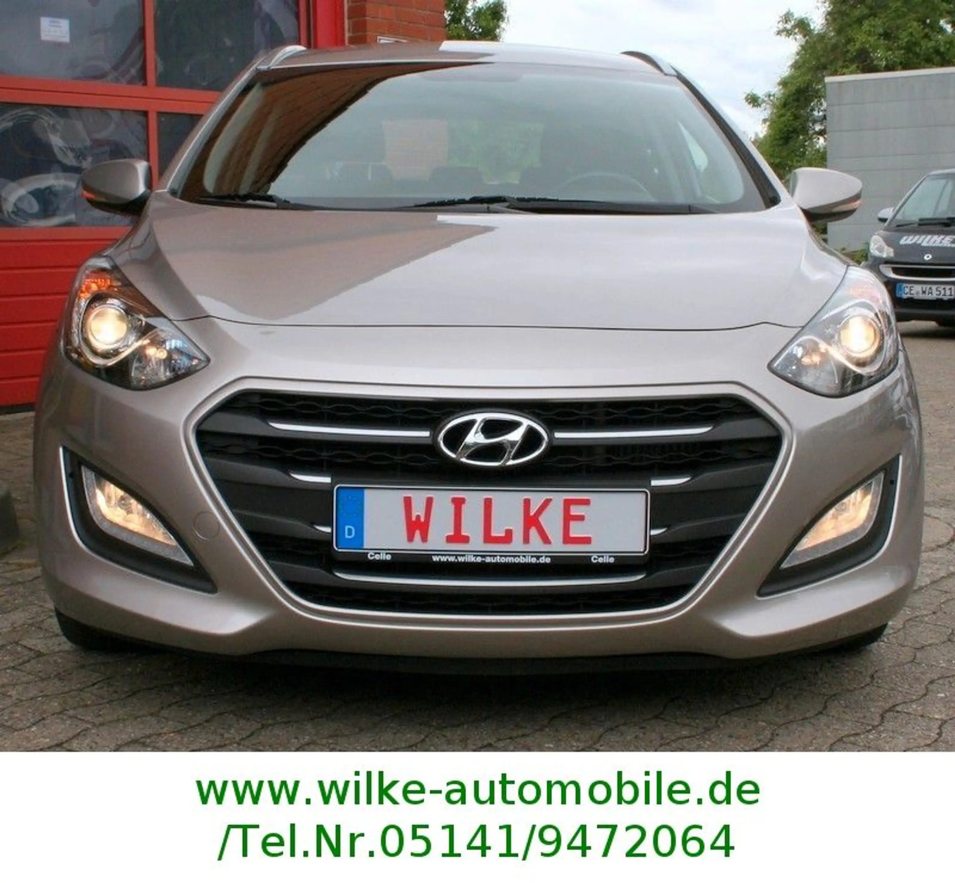 Hyundai i30 cw blue Premium+Navi+Sitzheizg.+Automatik+++ — photo 2