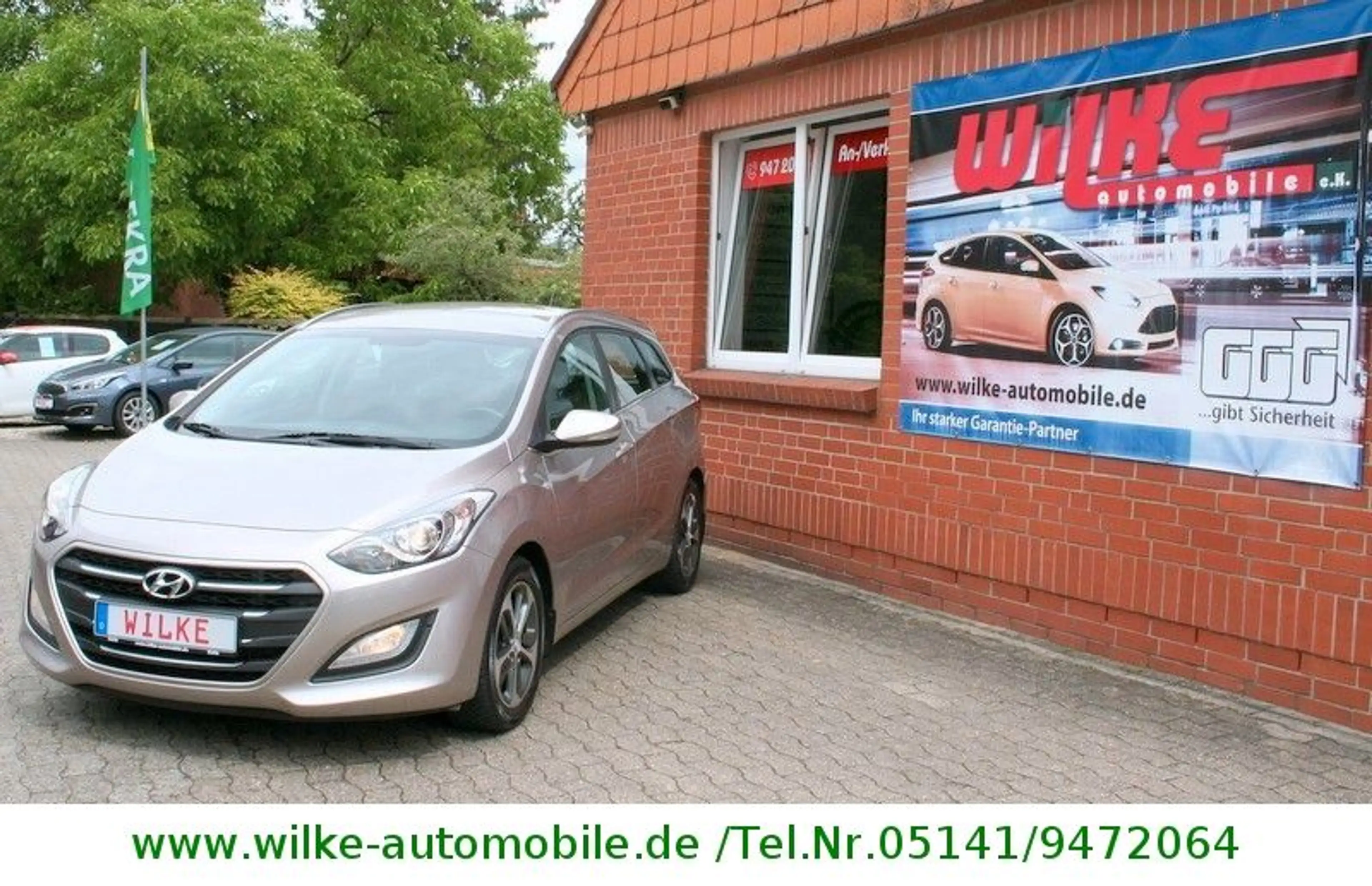 Hyundai i30 cw blue Premium+Navi+Sitzheizg.+Automatik+++ — photo 12