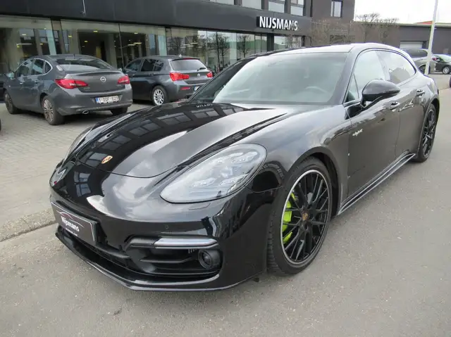 Porsche Panamera 4 e-Hybrid Sport Turismo-Innodrive-Leder-Pano-BOSE