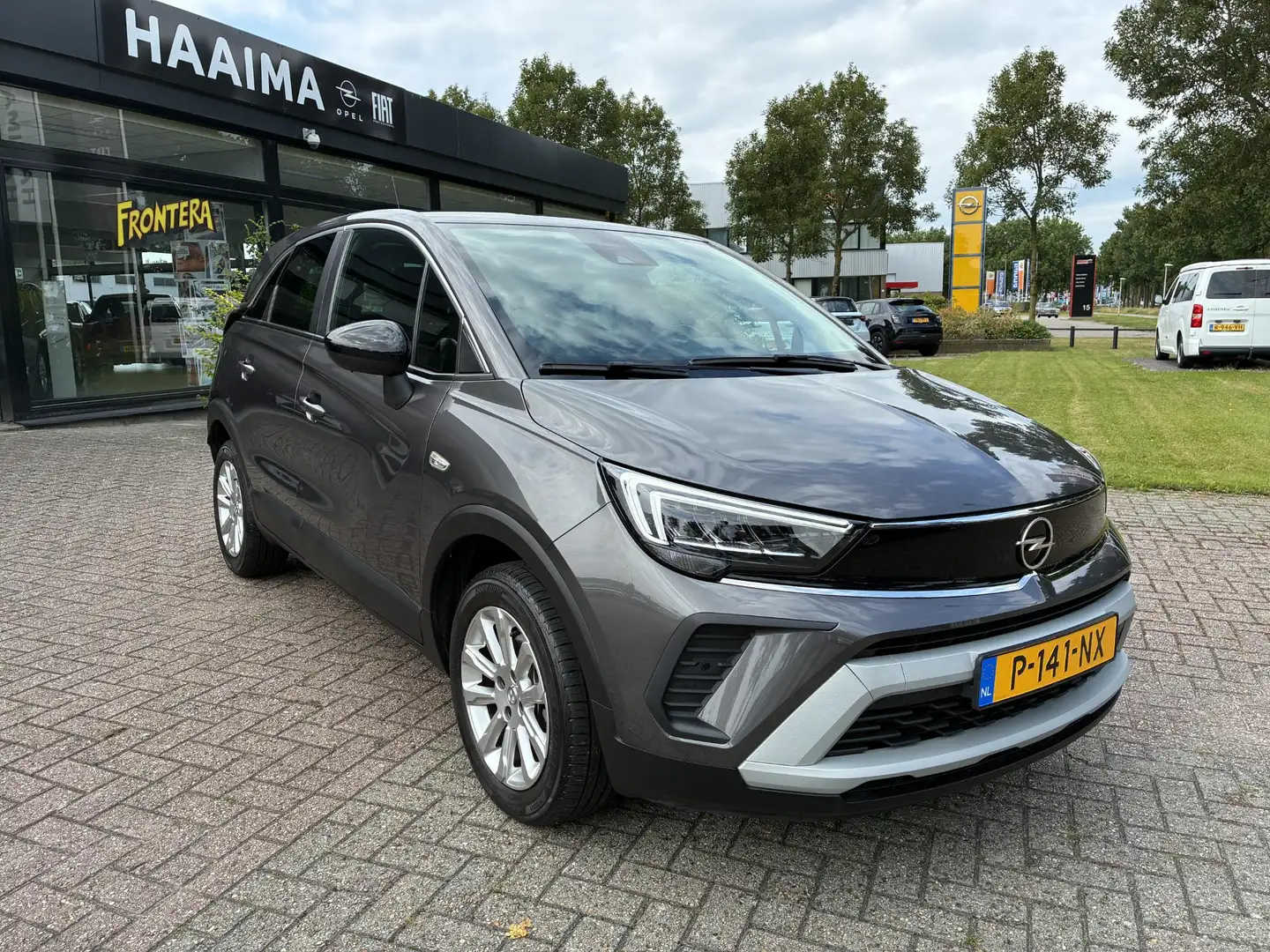 Opel Crossland 1.2 Turbo Elegance | Climate control | Navigatie | Grijs - 2
